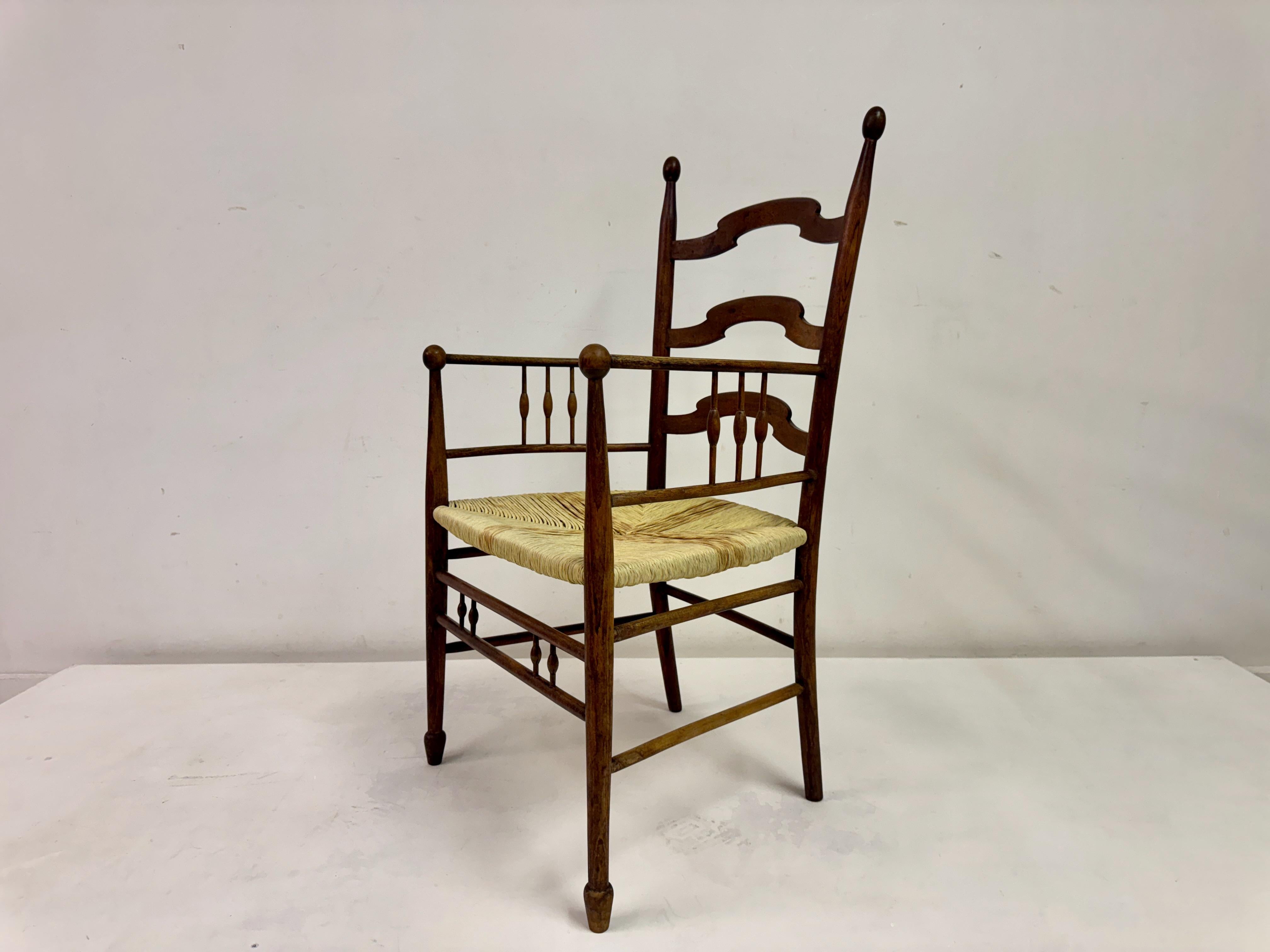 Fauteuil Arts and Crafts en orme Peut-être pour Liberty & Co en vente 4