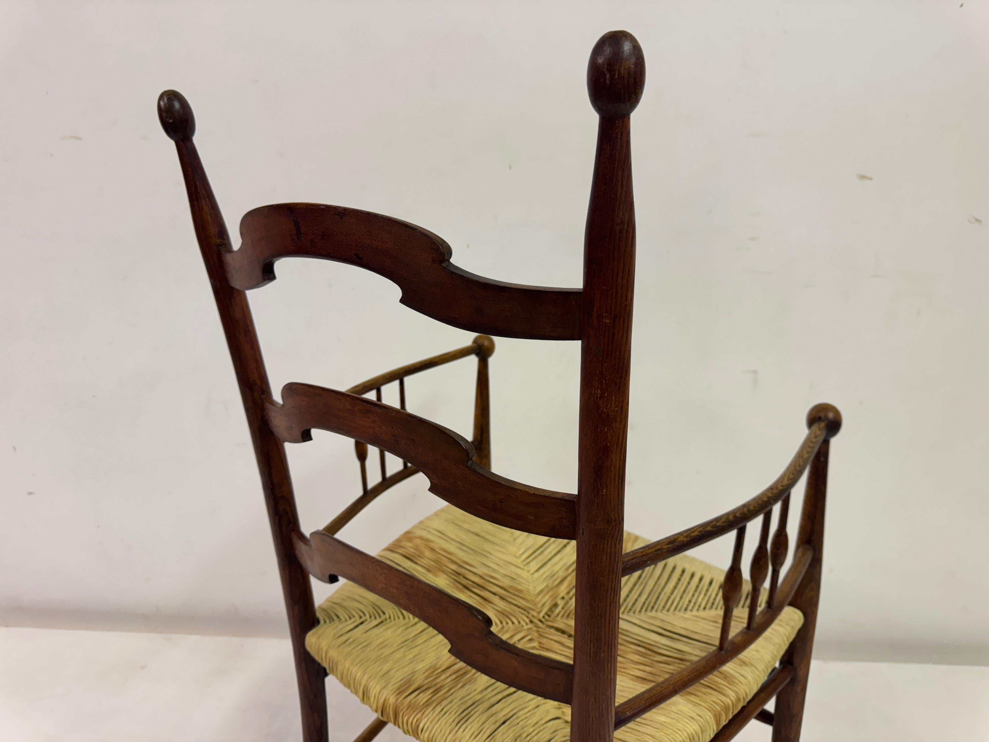 Fauteuil Arts and Crafts en orme Peut-être pour Liberty & Co en vente 11