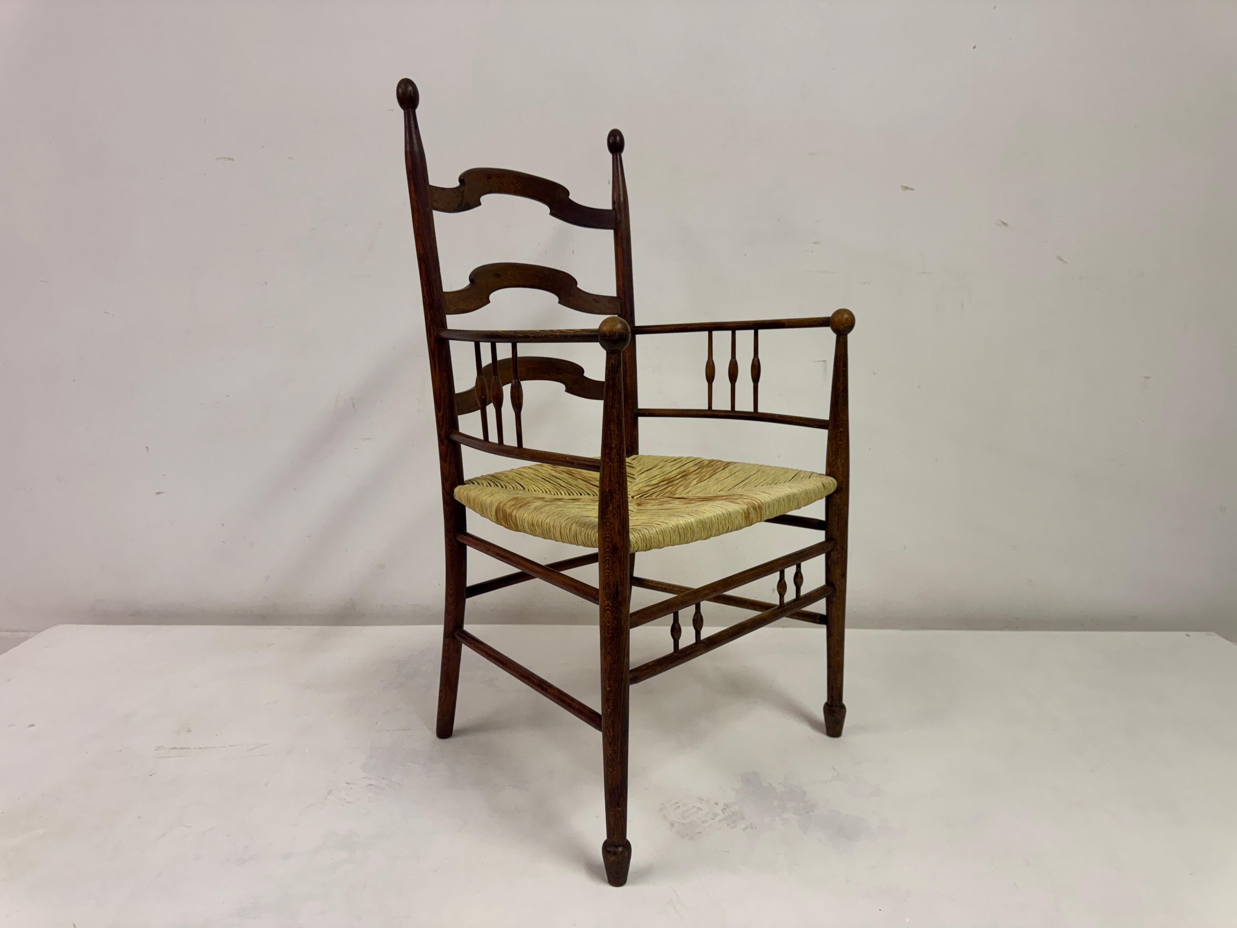 Fauteuil Arts and Crafts en orme Peut-être pour Liberty & Co en vente 14