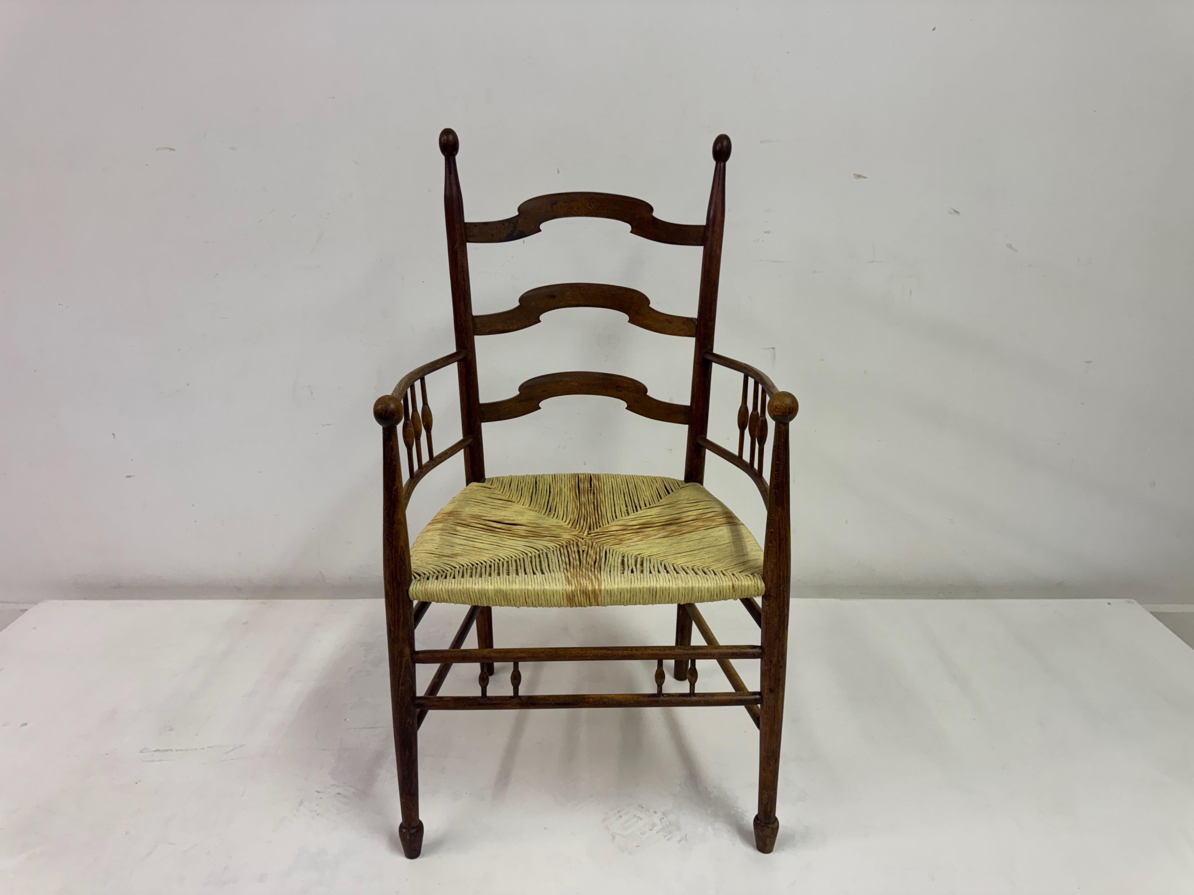 Fauteuil Arts and Crafts en orme Peut-être pour Liberty & Co Bon état - En vente à London, London