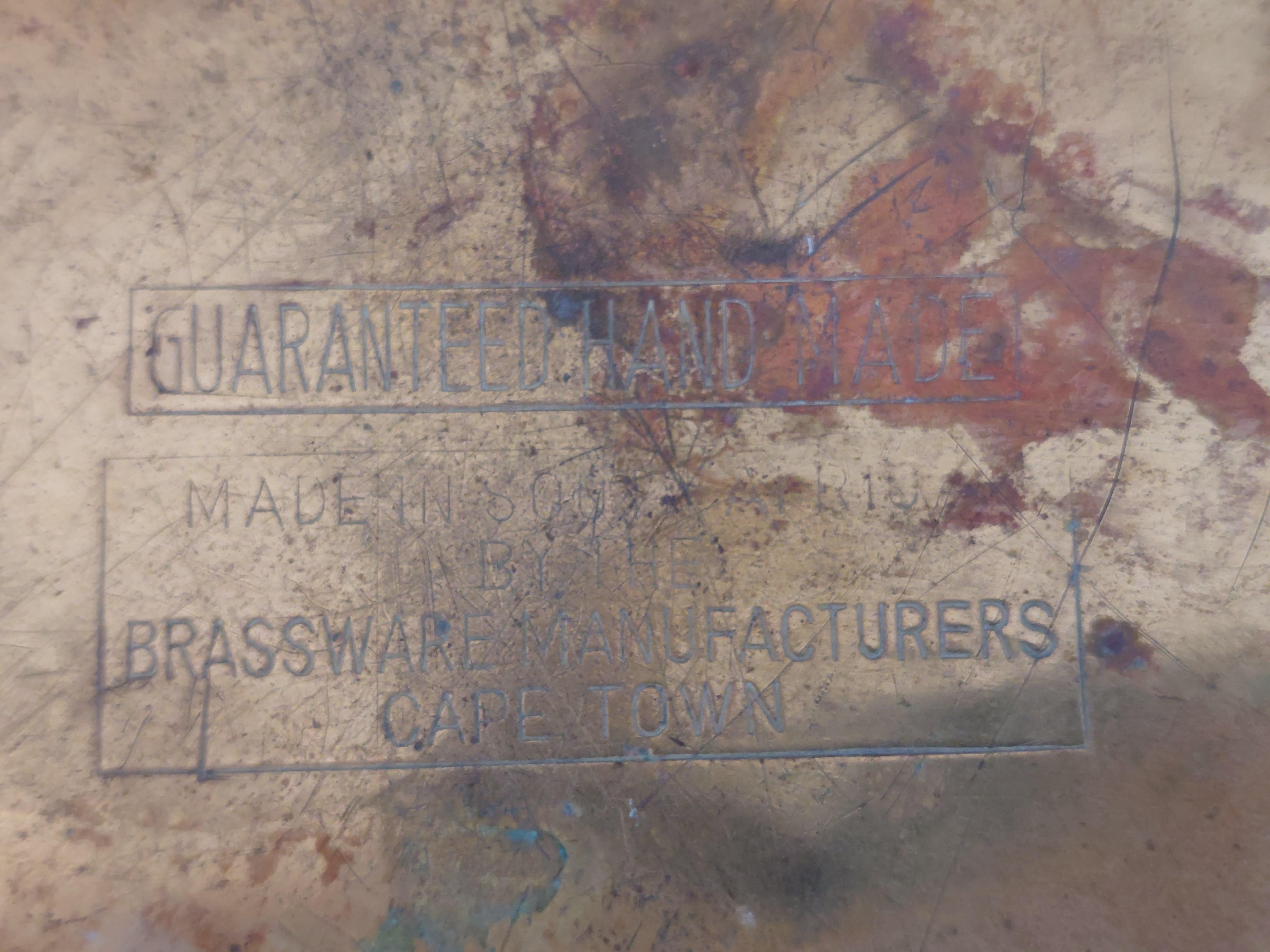 Arts and Crafts Geschlagenes Messing Pflanzgefäß um 1900 im Angebot 1