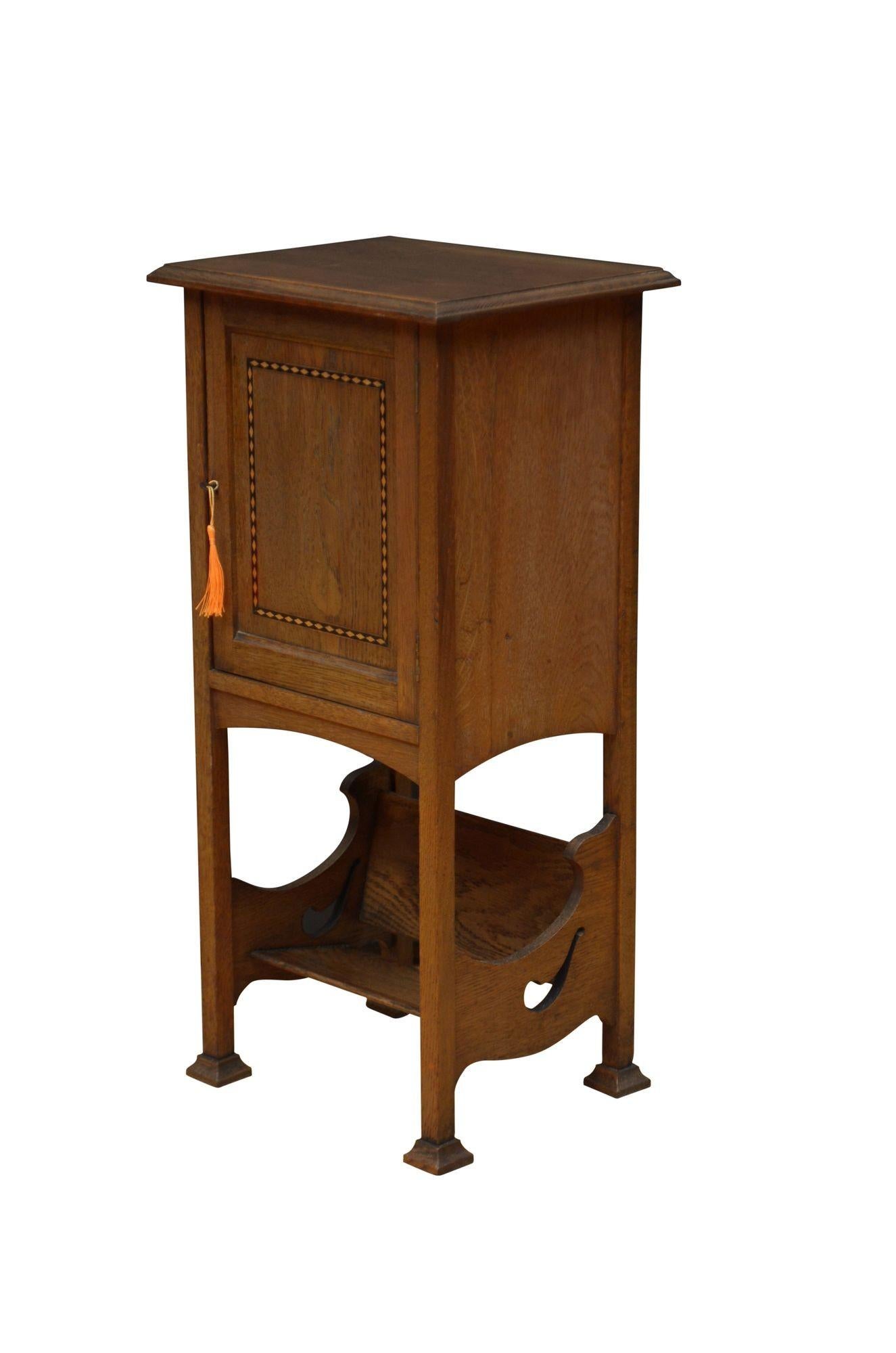 English Arts and Crafts Bedside Cabinet in Oak For Sale