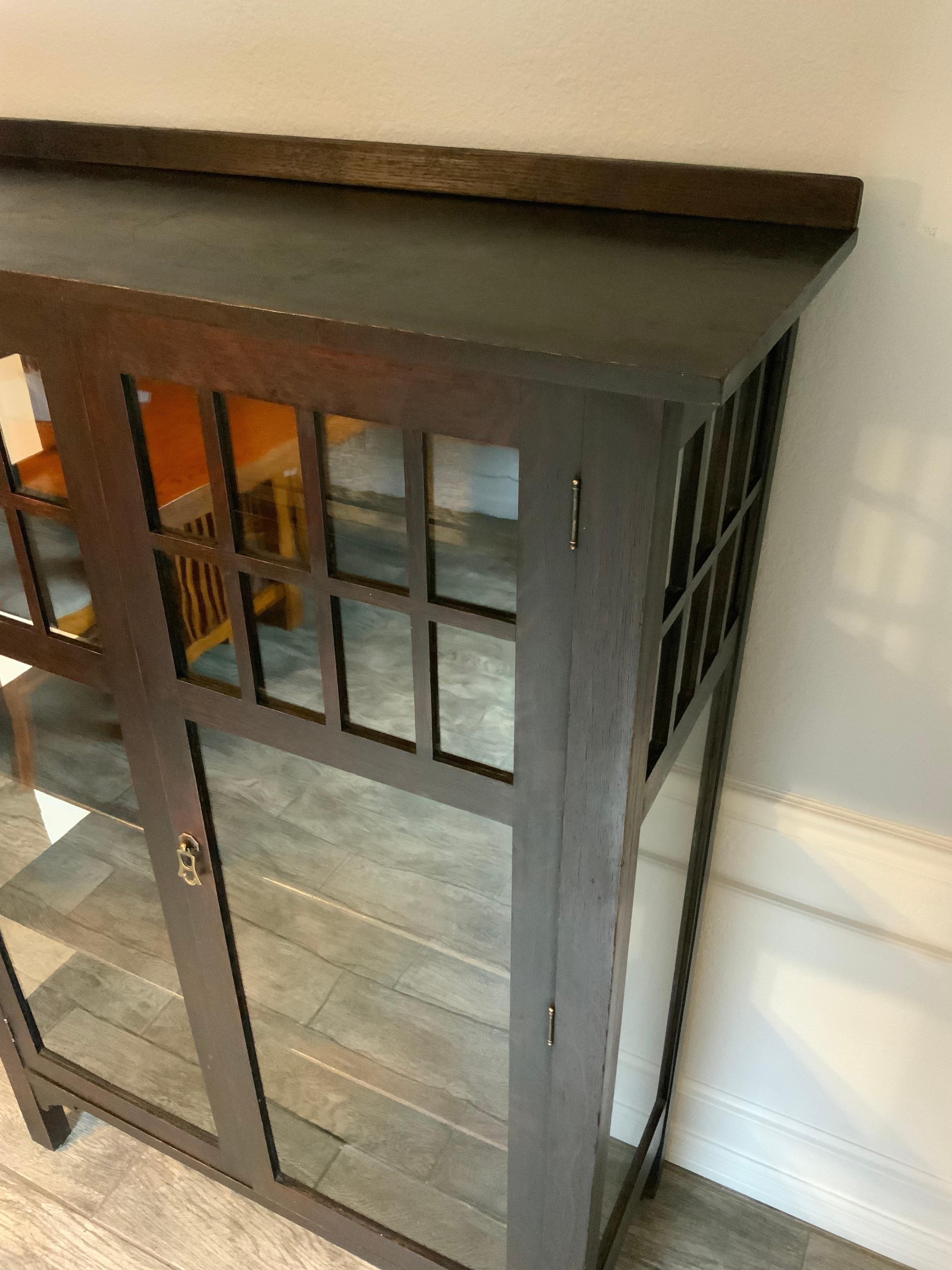 Early 20th Century Arts and Crafts Bookcase