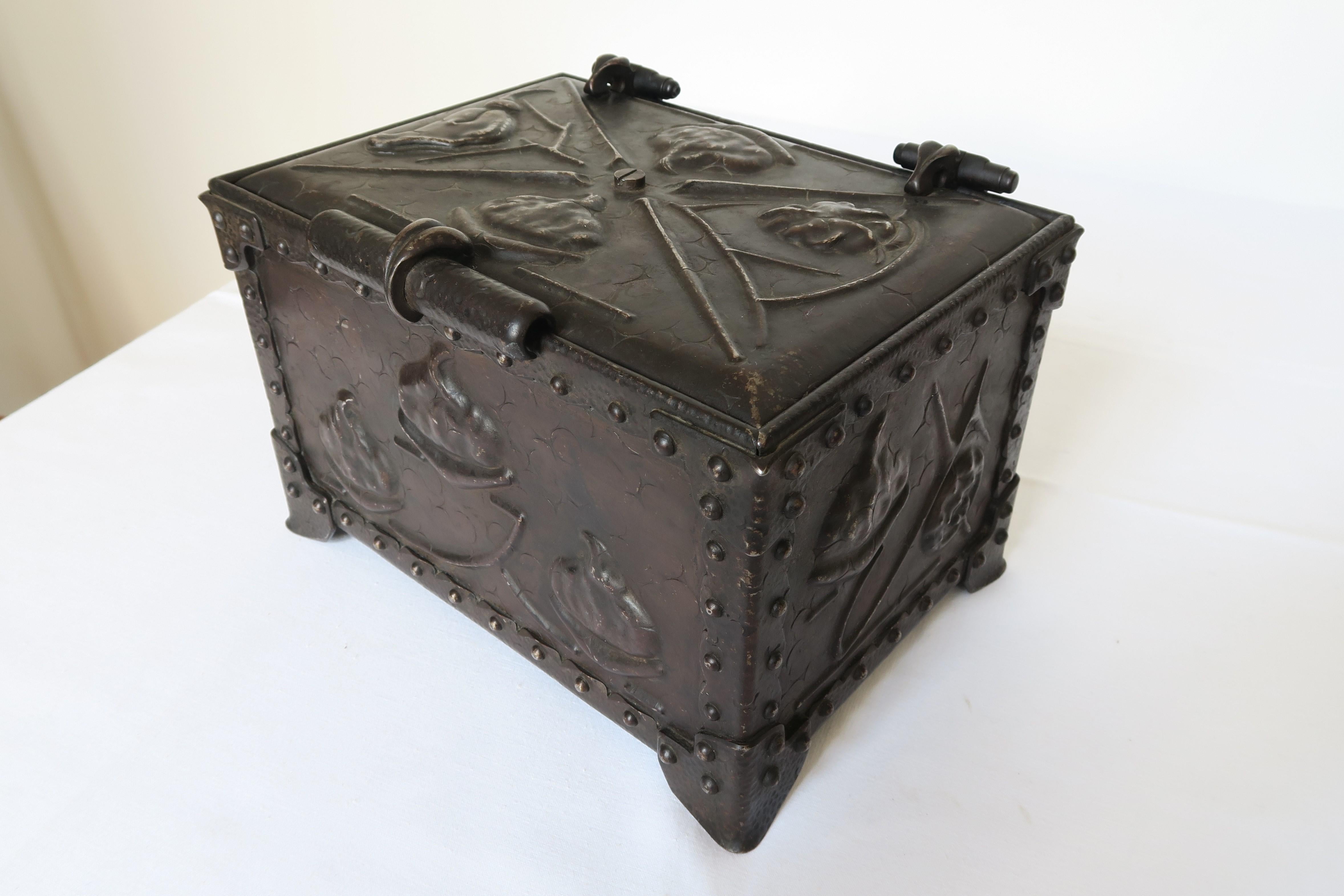 iron chest crafts
