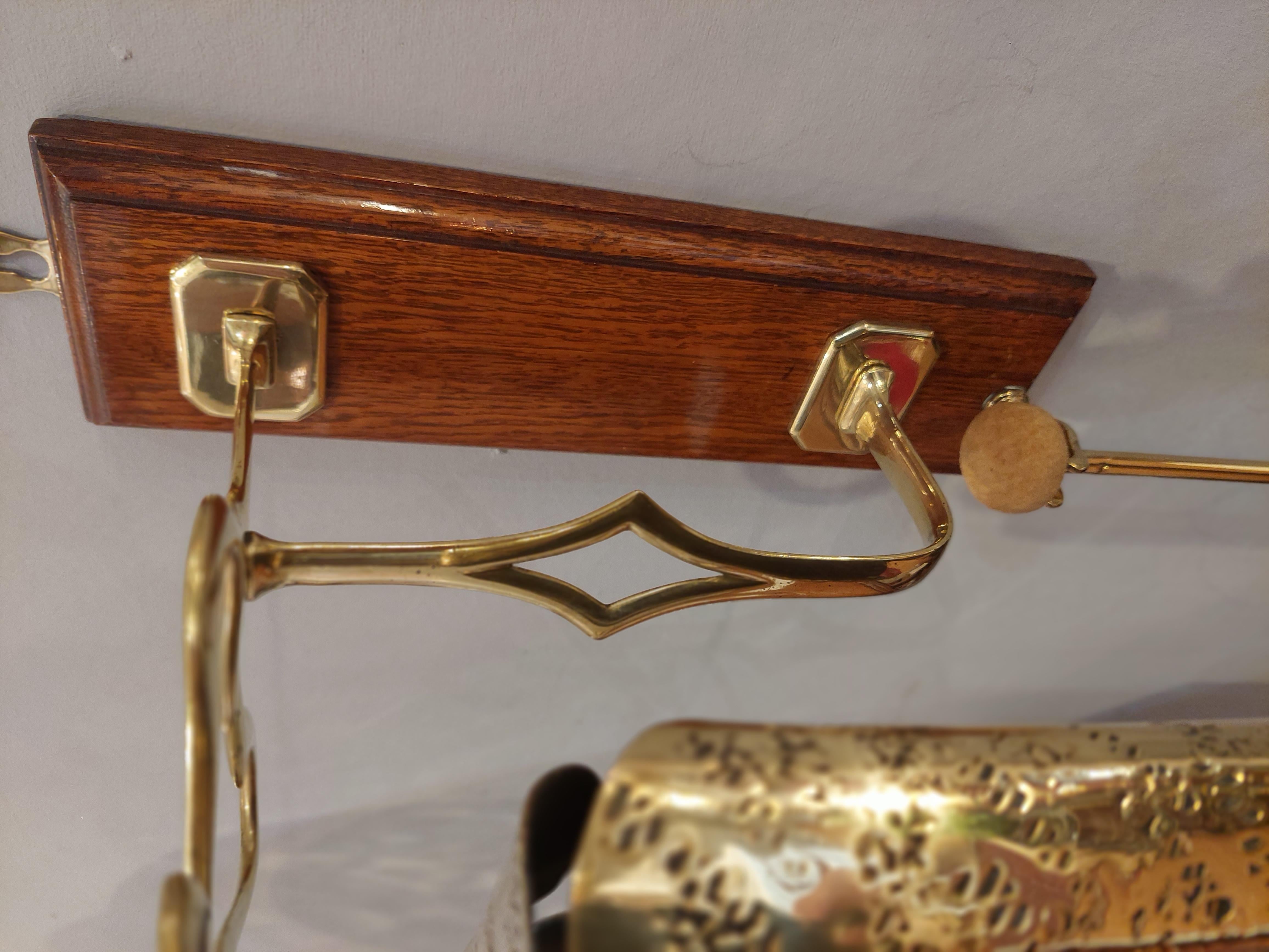 Arts and Crafts Brass and Oak Dinner Gong 2
