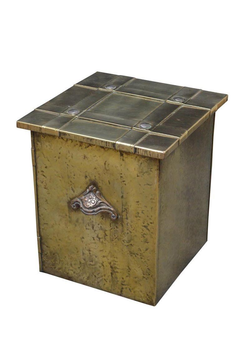 20ième siècle Bac à charbon en laiton Arts and Crafts Coal Bin Coal Bucket en vente