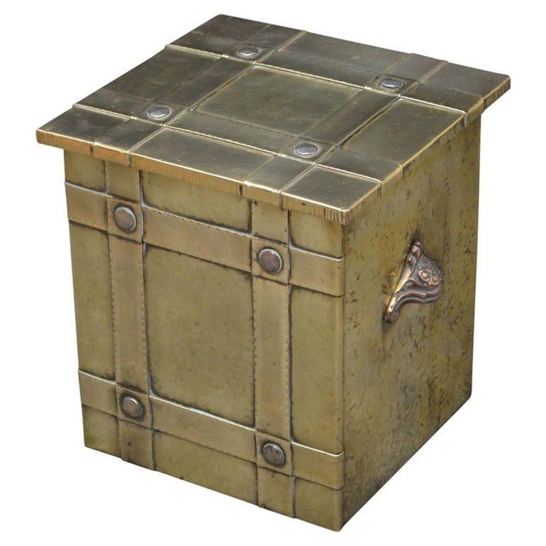 Bac à charbon en laiton Arts and Crafts Coal Bin Coal Bucket