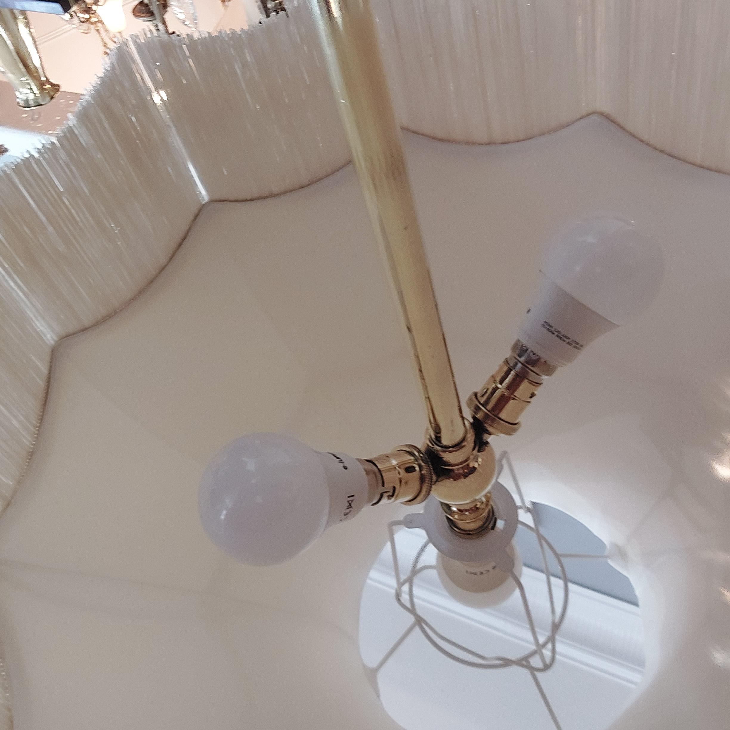 Laiton Lampe standard extensible en laiton Arts and Crafts en vente