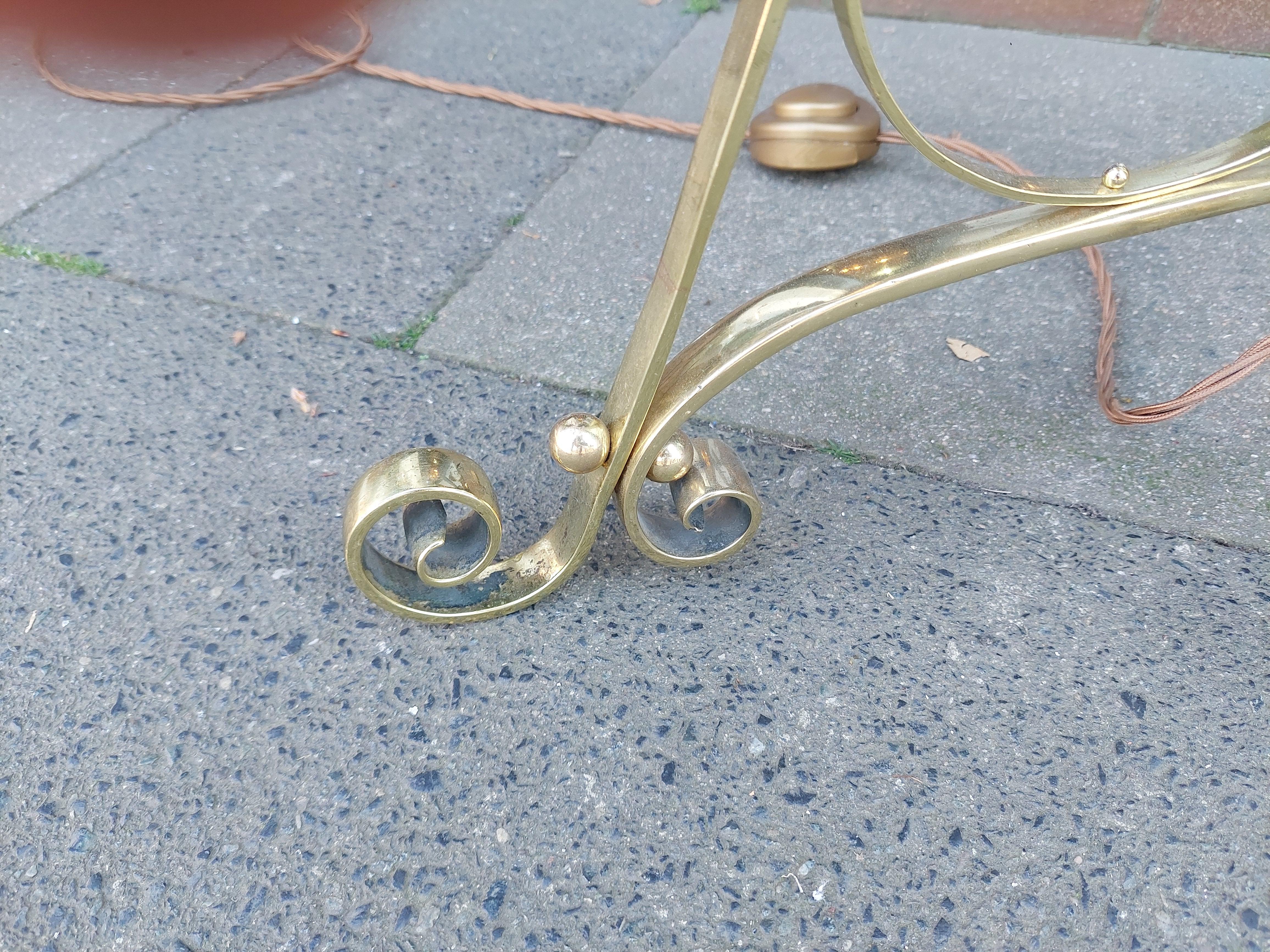 Lampada a olio regolabile standard in ottone di Arts and Crafts in vendita 2