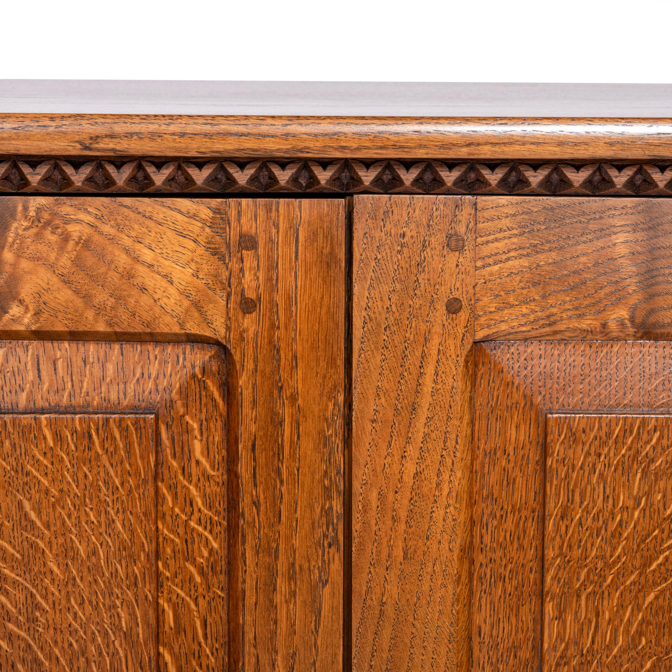 Arts and Crafts Breakfront Bookcase by Stanley Webb Davies, England circa 1925 For Sale 4