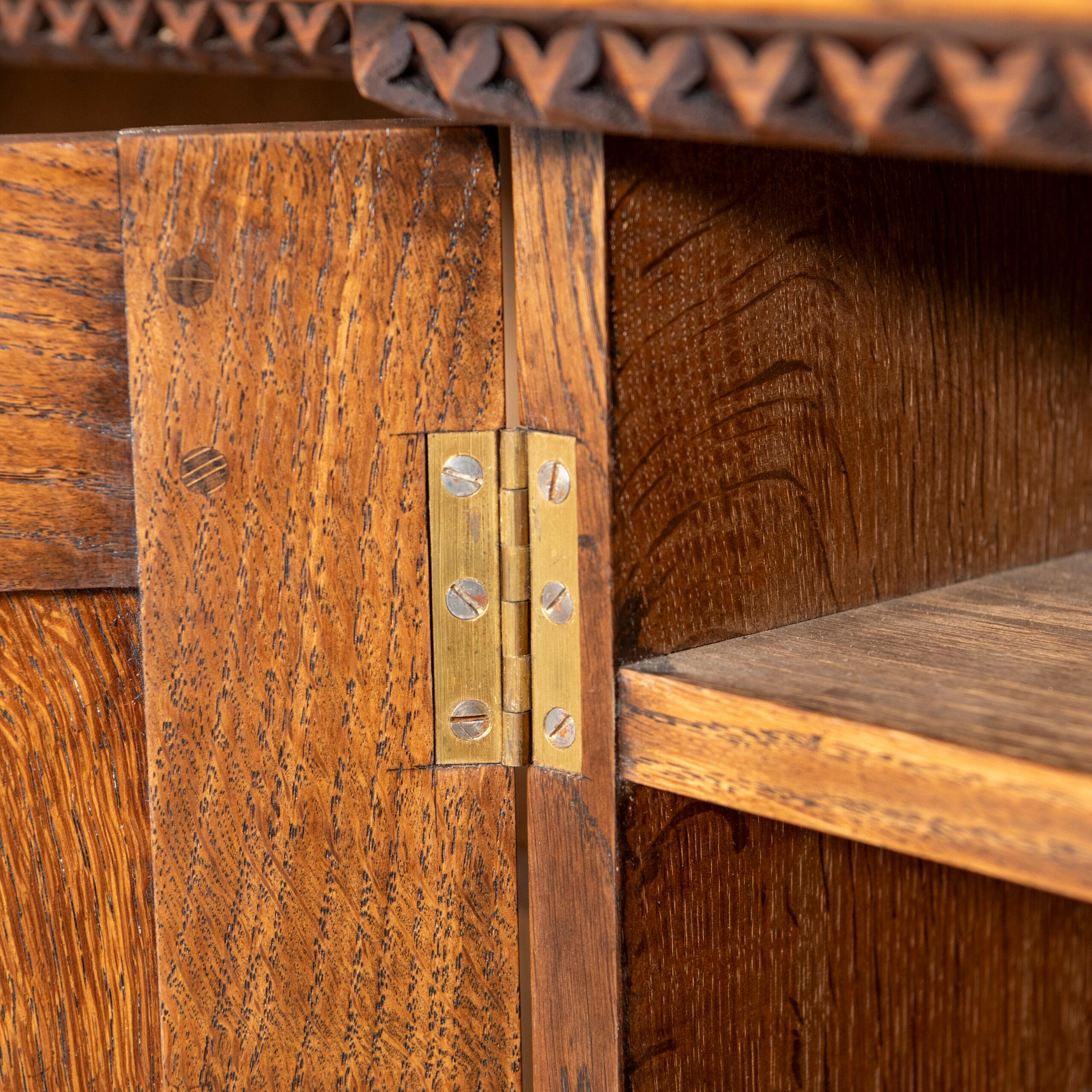 Arts and Crafts Breakfront Bookcase by Stanley Webb Davies, England circa 1925 For Sale 8