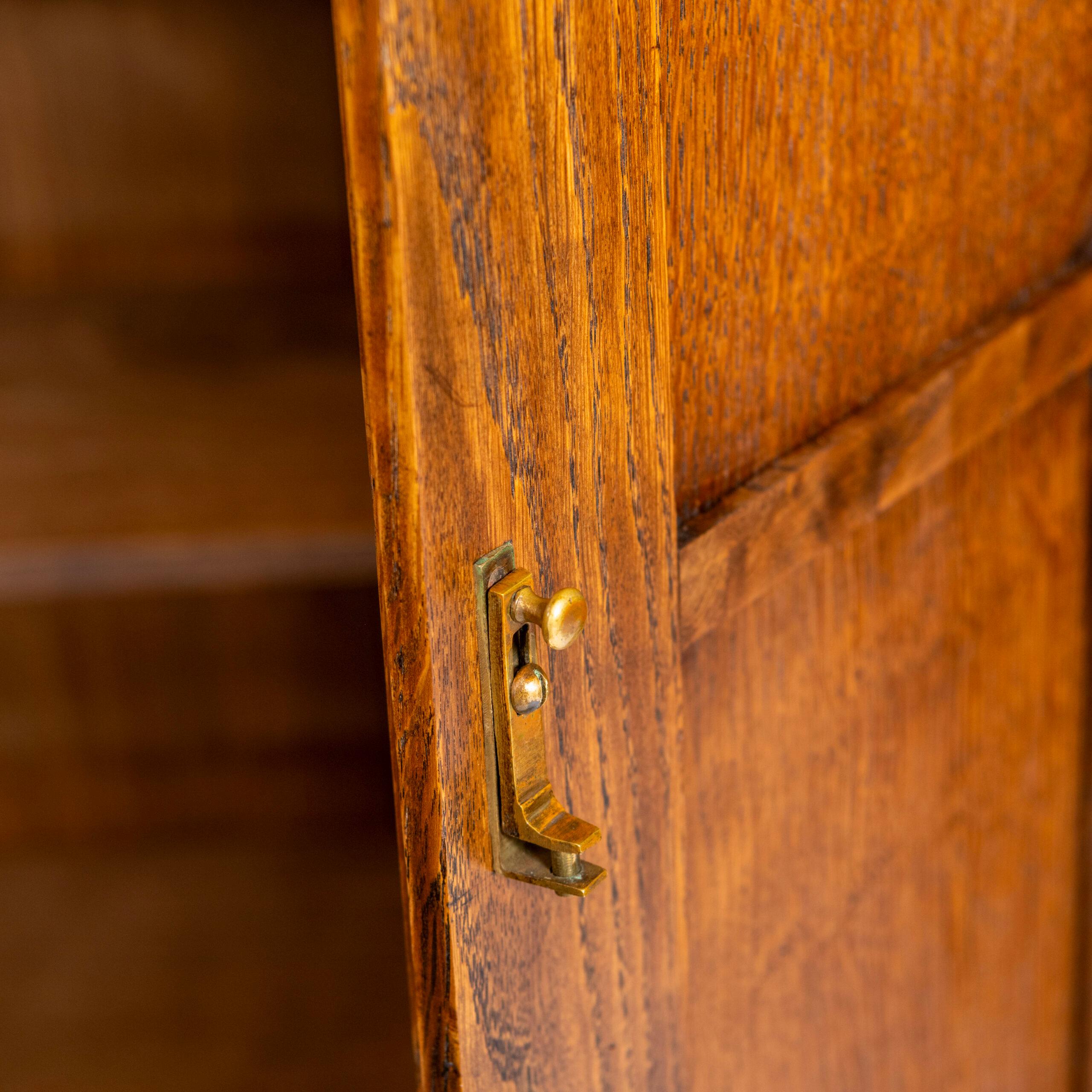 Arts and Crafts Breakfront Bookcase by Stanley Webb Davies, England circa 1925 For Sale 2