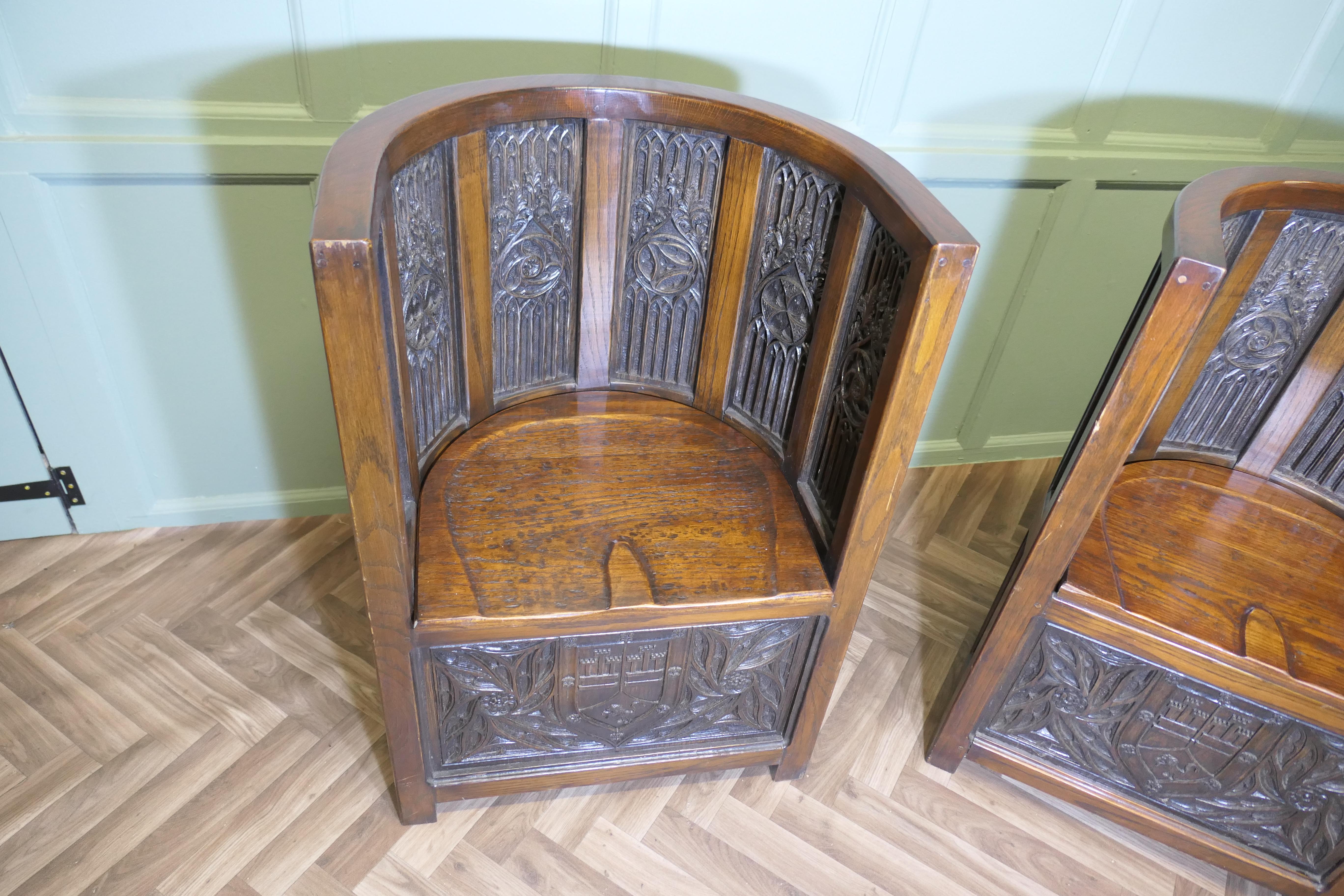 Arts and Crafts Carved Barrel Back Hall or Library Chairs in vendita 2