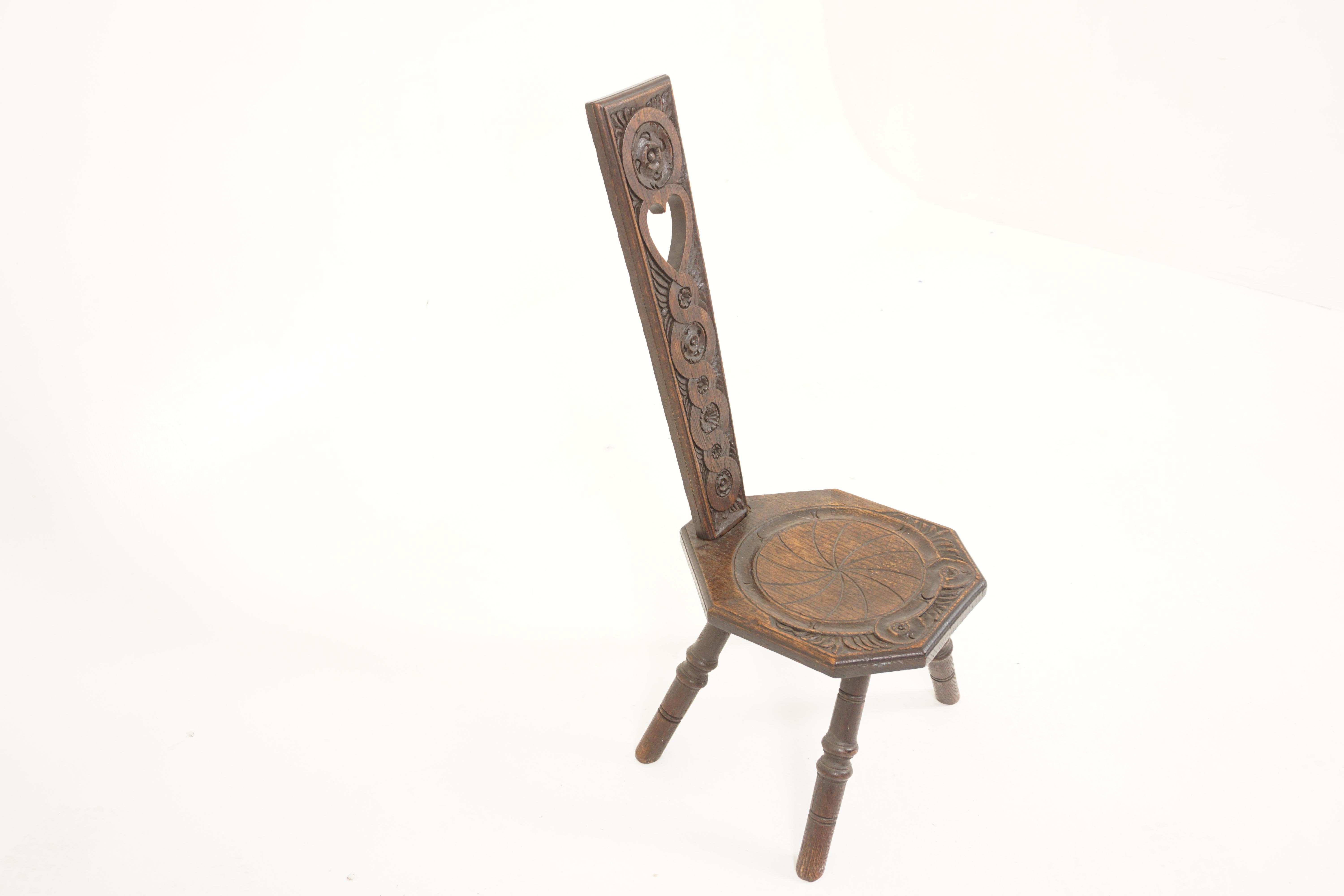 Scottish Arts and Crafts Carved Oak Spinning Chair, Hall Chair, Scotland 1910, H030 For Sale