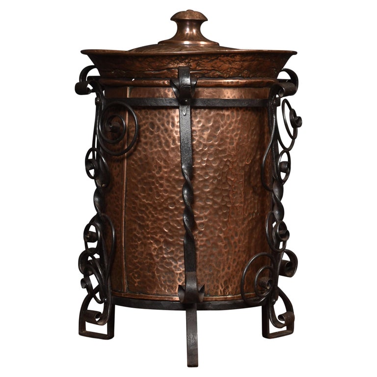 Arts and Crafts Circular Copper Coal Bucket For Sale at 1stDibs