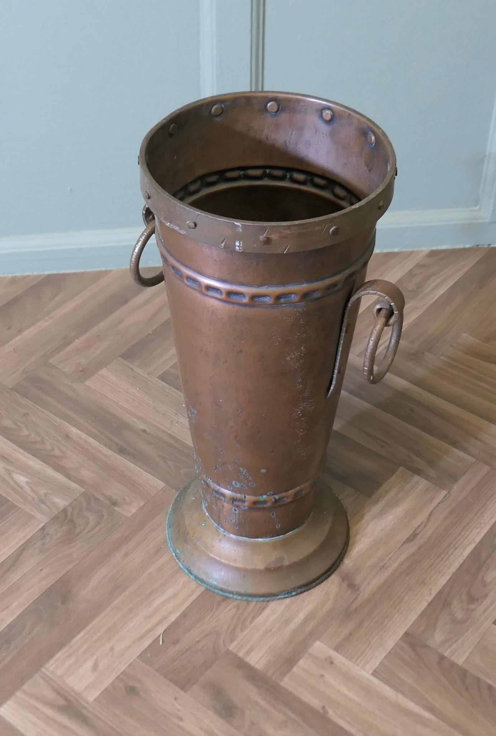 Arts and Crafts Copper Stick Stand, Umbrella Stand In Good Condition For Sale In Godshill, Isle of Wight