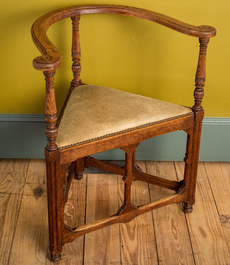 Arts and Crafts Corner Chair For Sale at 1stdibs