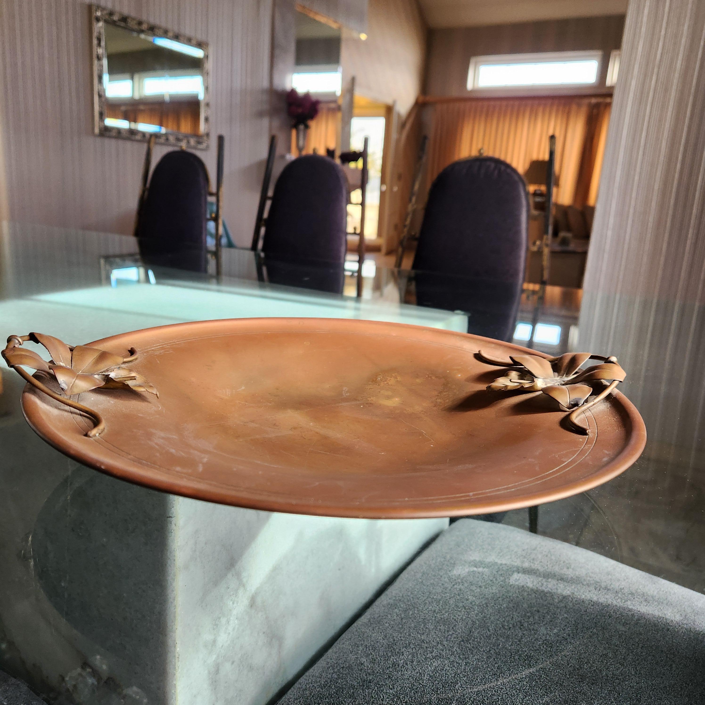 Sculptural Art Nouveau Patinated Brass Footed Plate In Good Condition For Sale In Chula Vista, CA