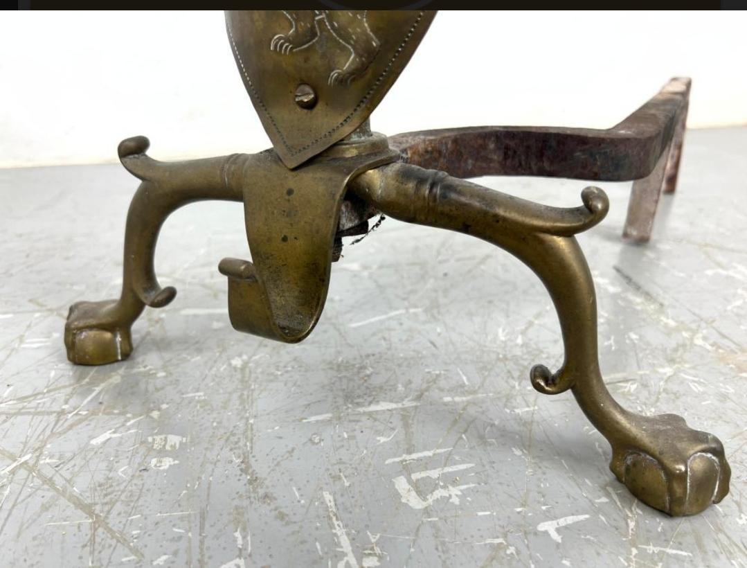 Laiton Chenets Arts and Crafts datant d'environ 1900 en vente