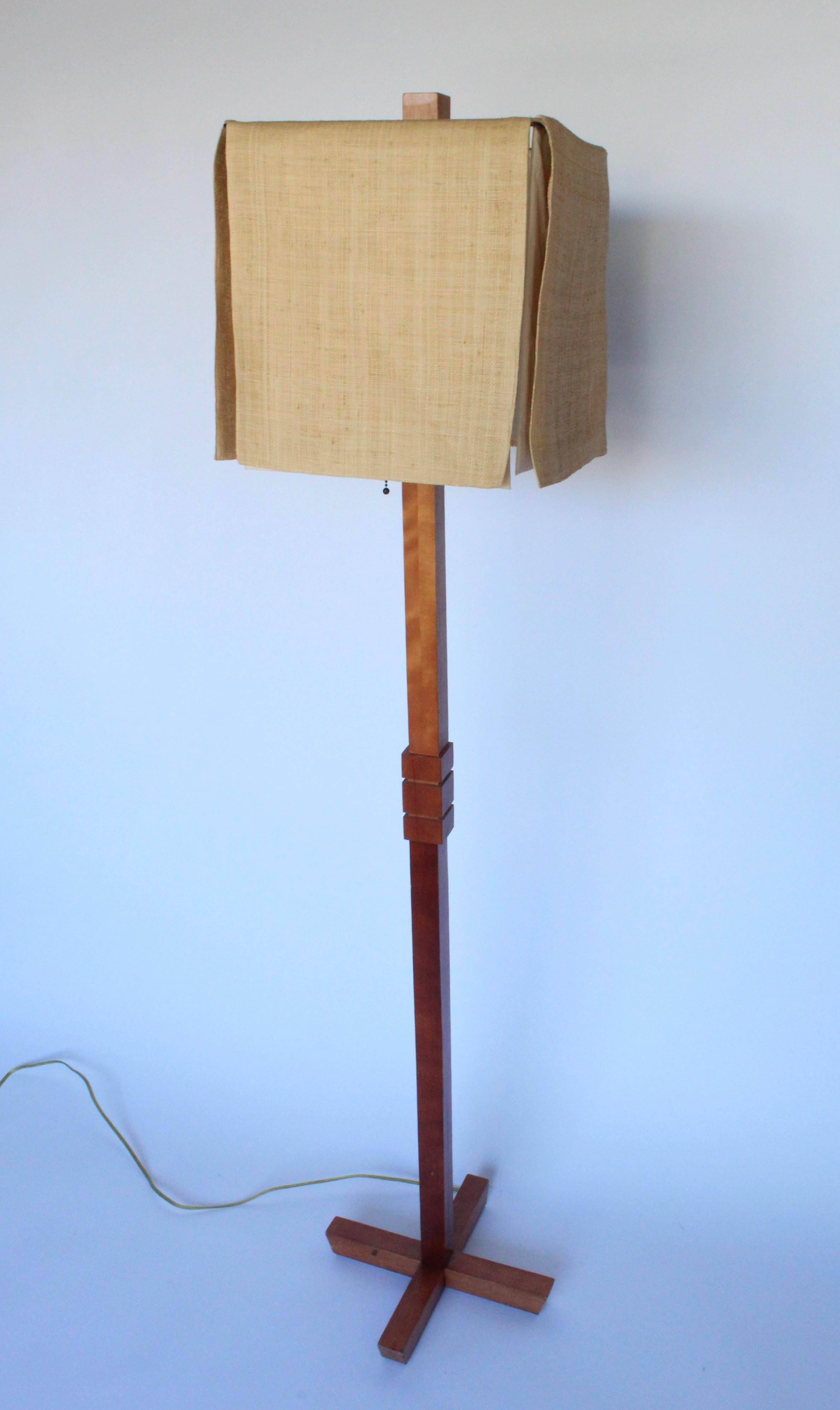 Unusual Arts & Crafts style wood floor lamp with a unique organic lamp shade. This lamp is reminiscent and in the style of Frank Lloyd Wright. Lamp would look great with any style of Decor including Mission, Mid-Century Modern, Art Deco, organic