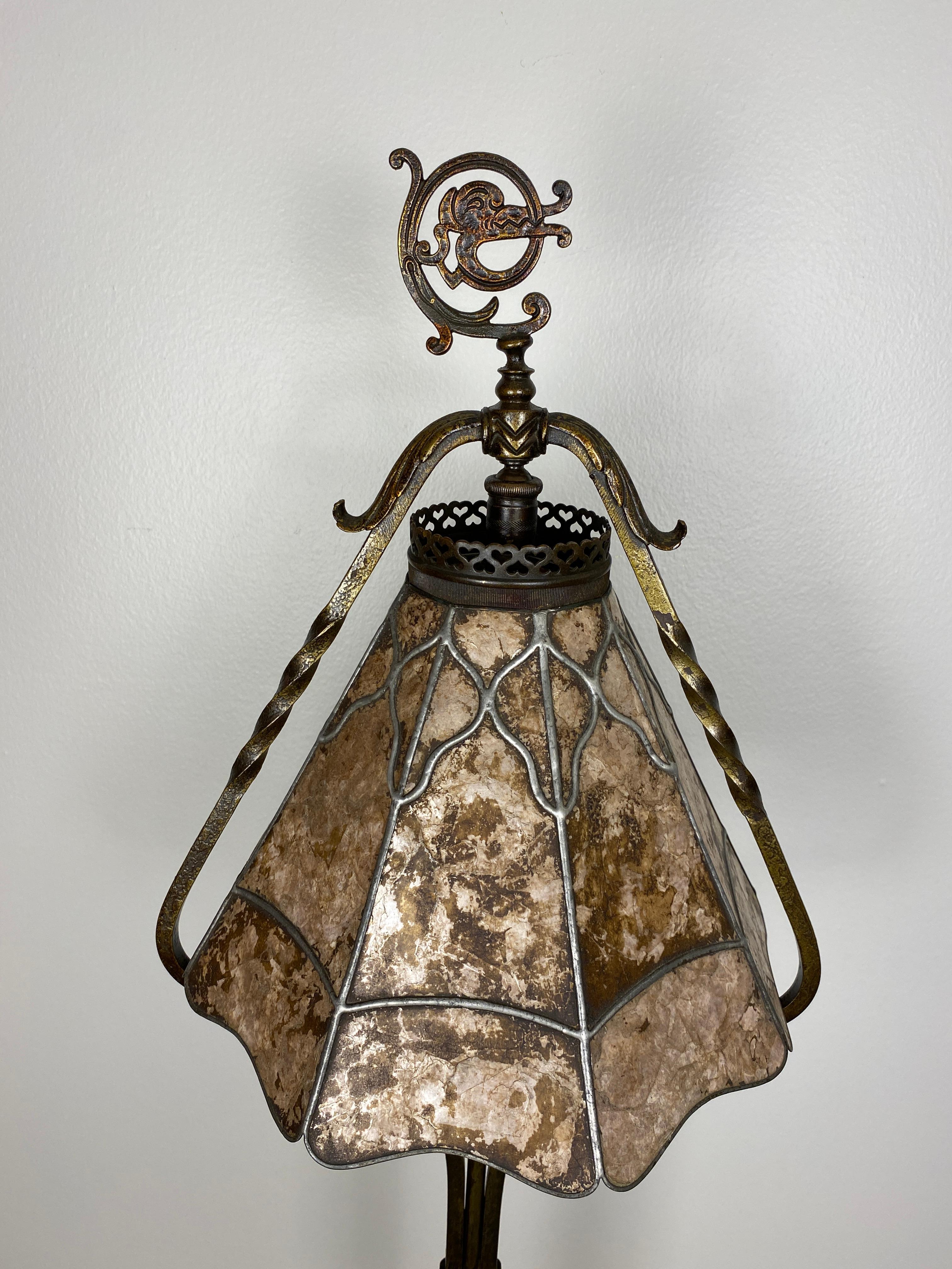 Arts and Crafts Floor Lamp with Original Mica Shade and Table Top, Crest & Co. For Sale 4