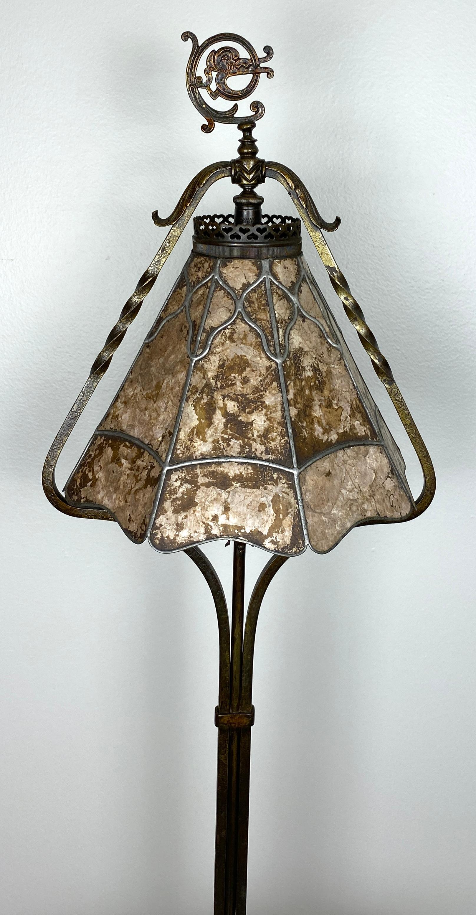 Arts and Crafts Floor Lamp with Original Mica Shade and Table Top, Crest & Co. For Sale 9