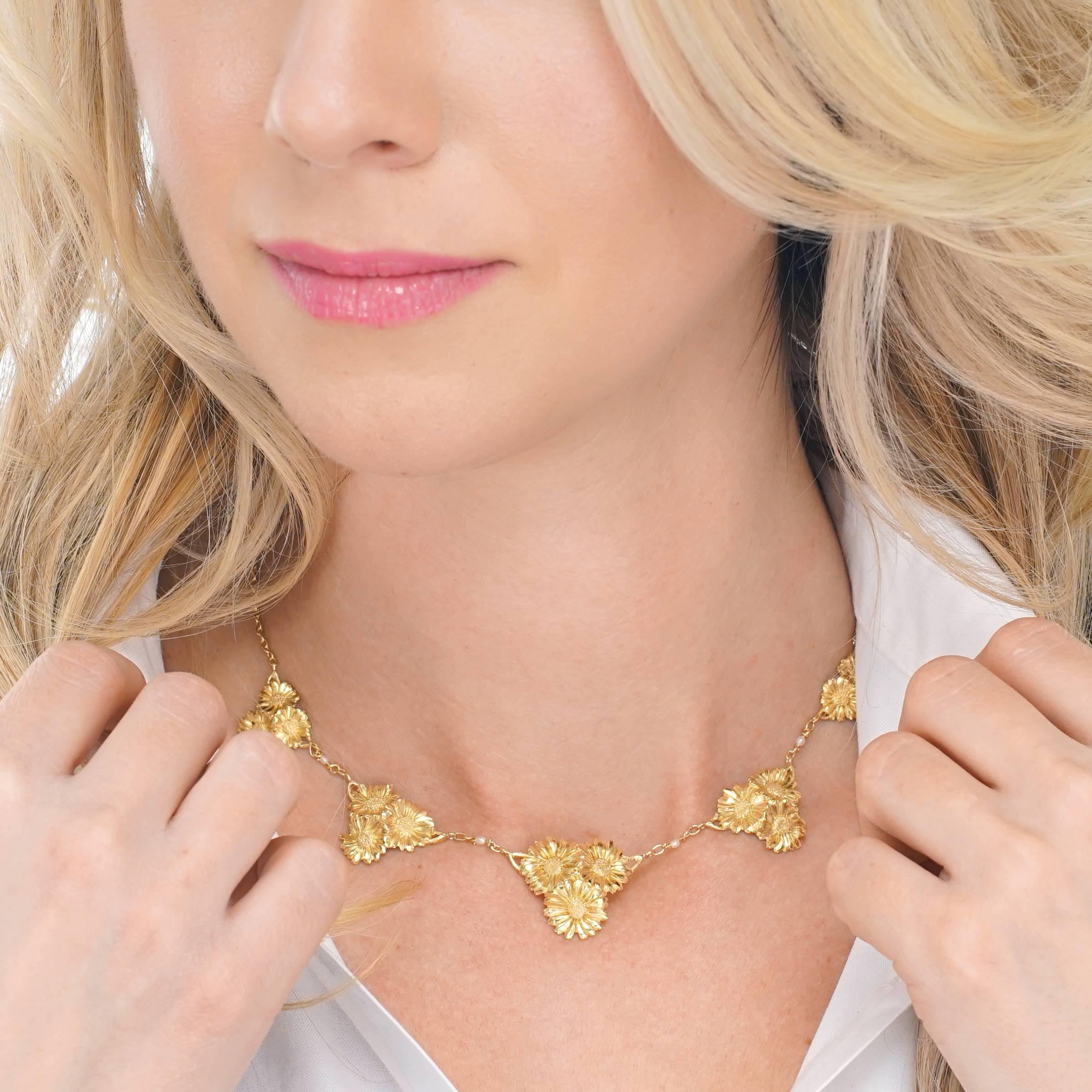 Women's or Men's Arts & Crafts Floral Motif Gold Necklace
