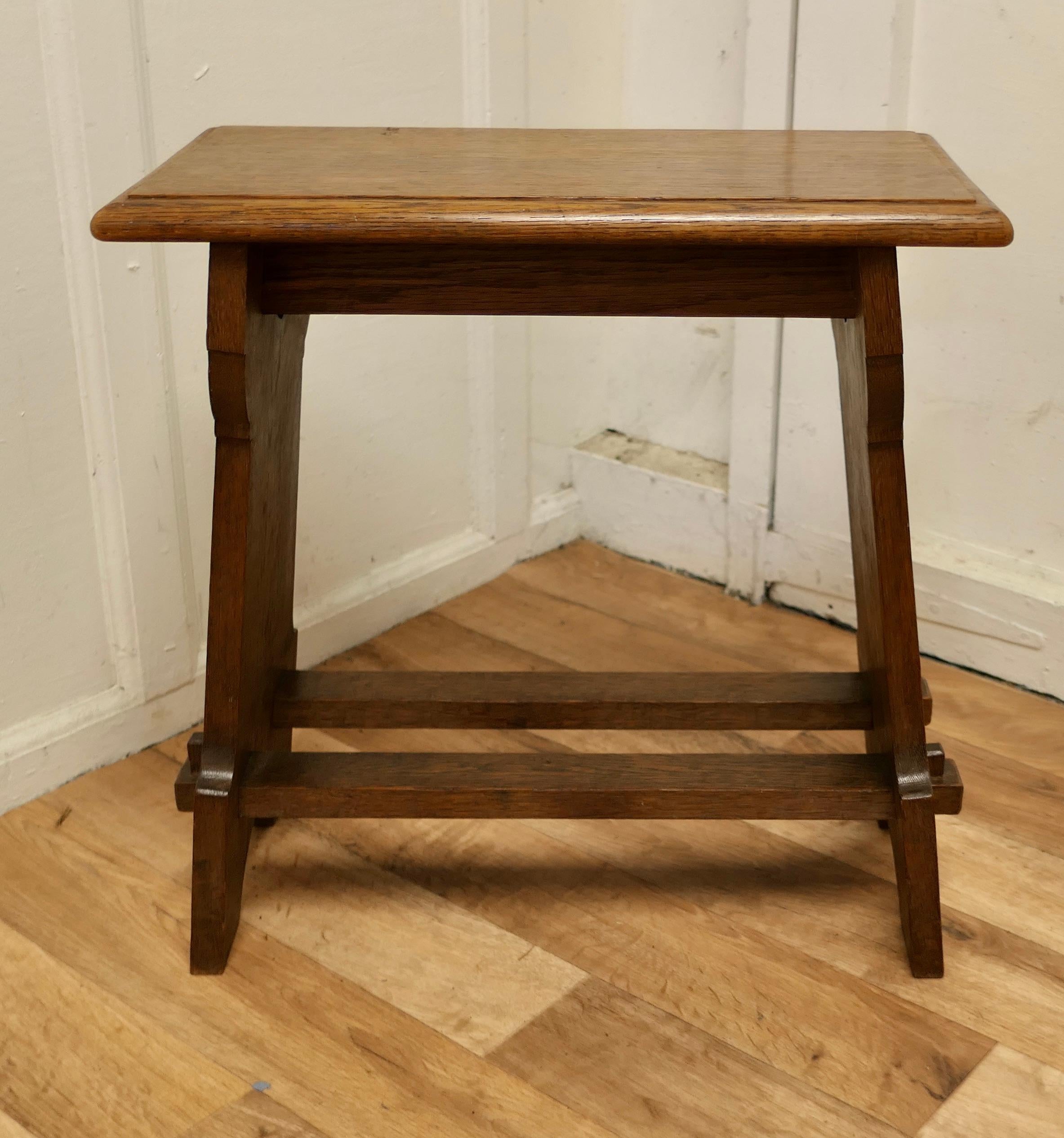 Arts and Crafts Golden Oak Joint Stool 2