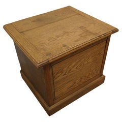 Boîte à bûches en chêne doré Arts and Crafts, siège ou table d'appoint