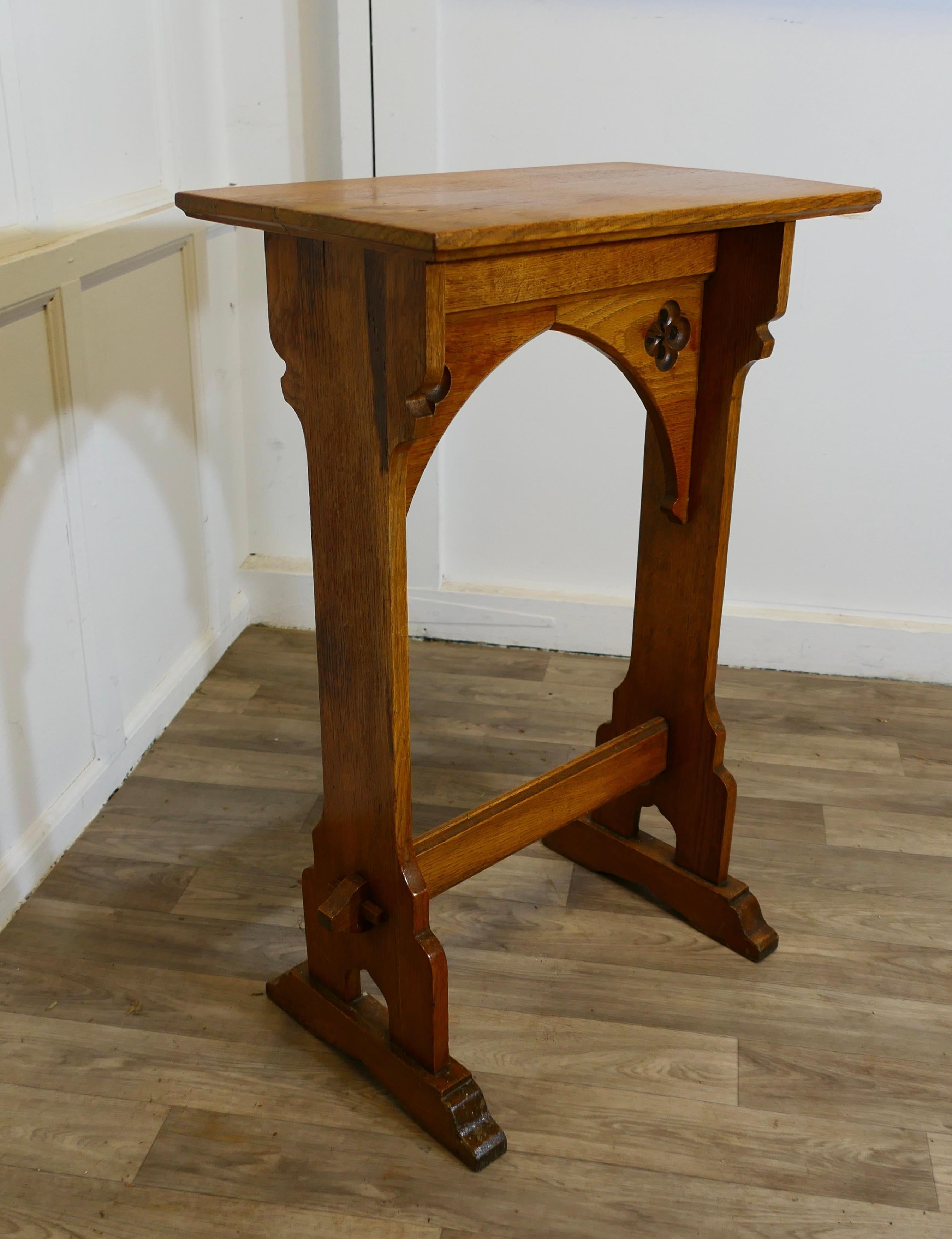 Arts and Crafts Golden Oak Podium, Restaurant Reception Greeter 1