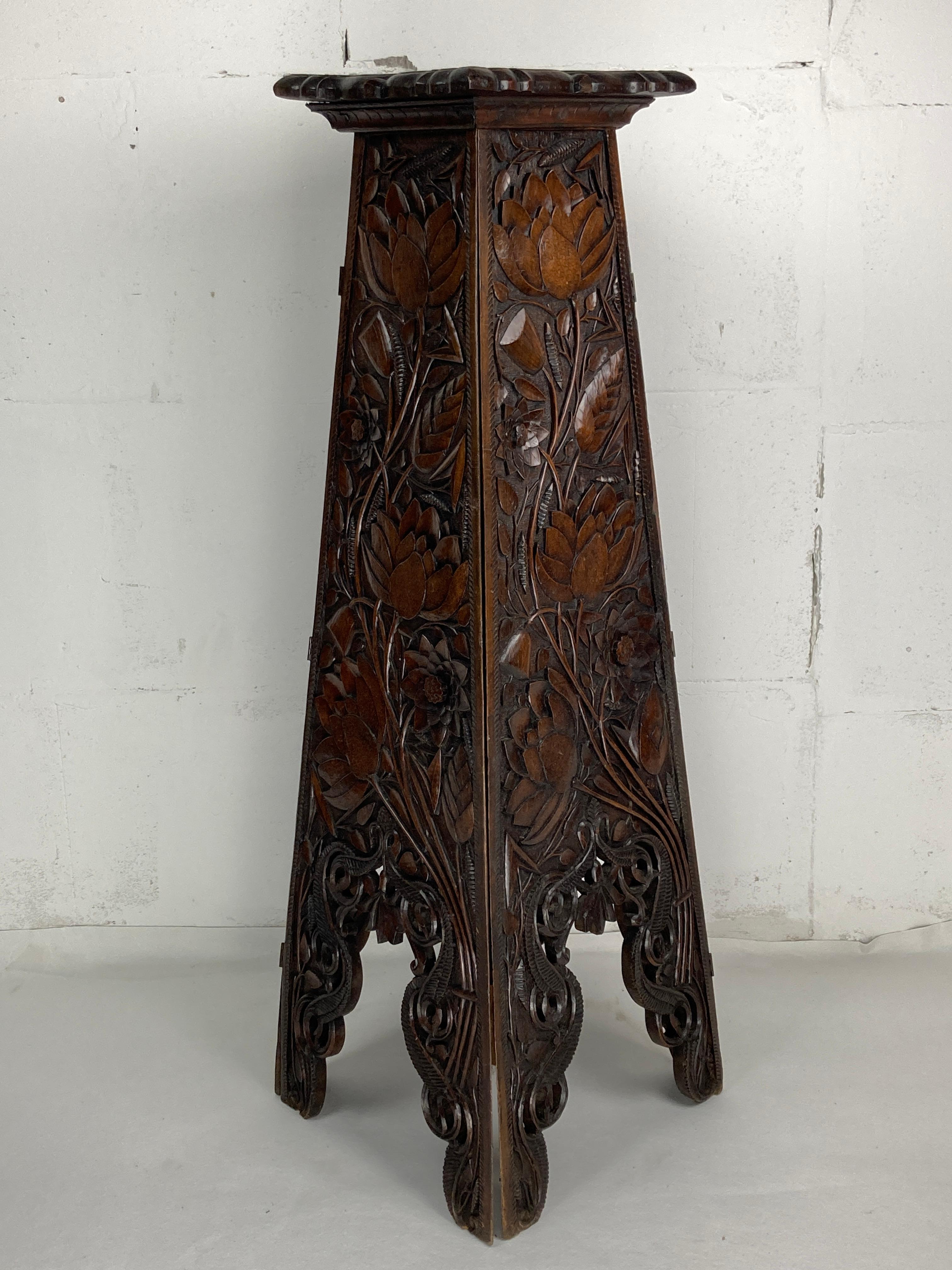 Arts and crafts hand carved pedestal, England ca 1880 For Sale 7