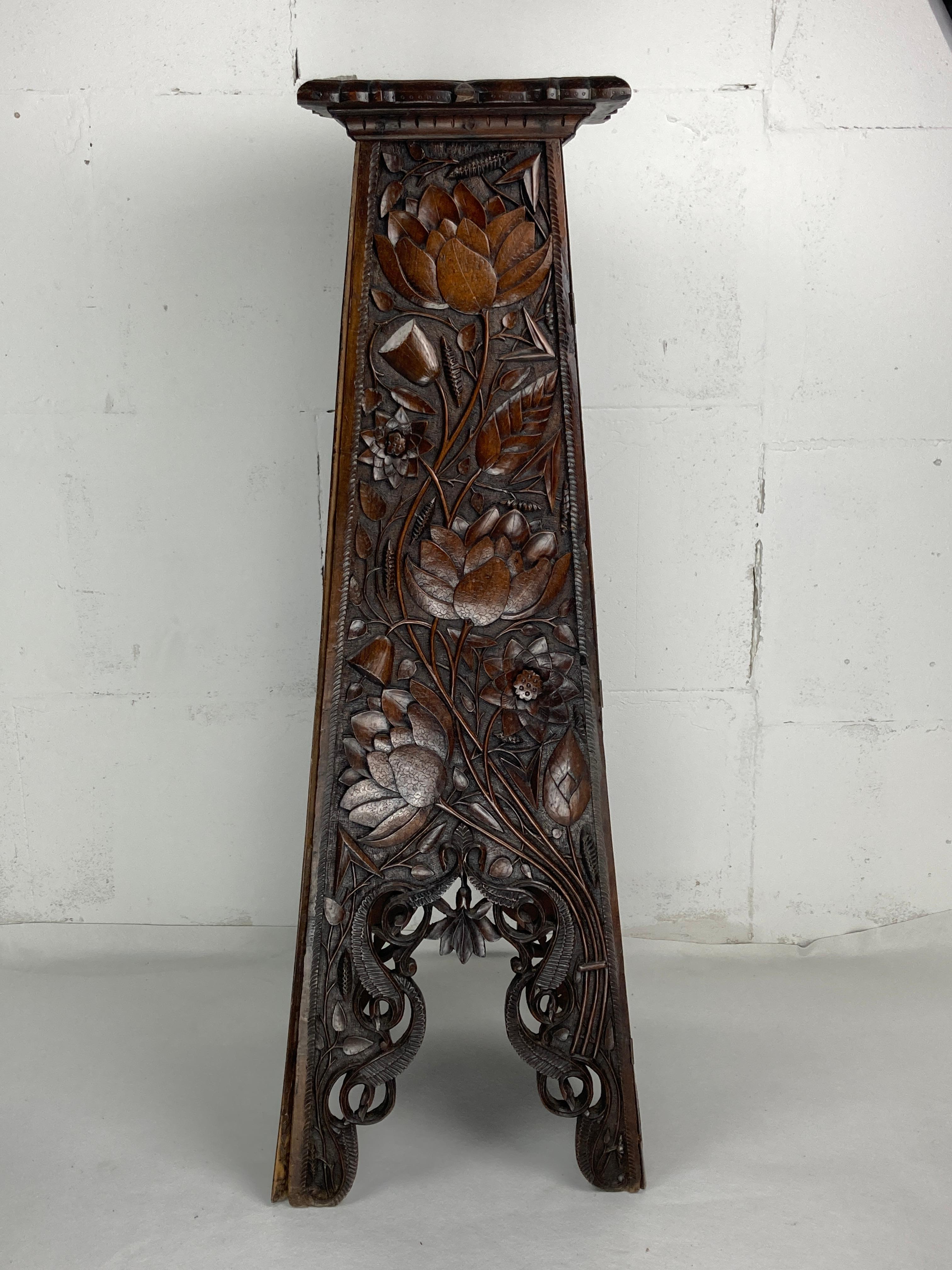 Arts and crafts hand carved pedestal, England ca 1880 For Sale 8