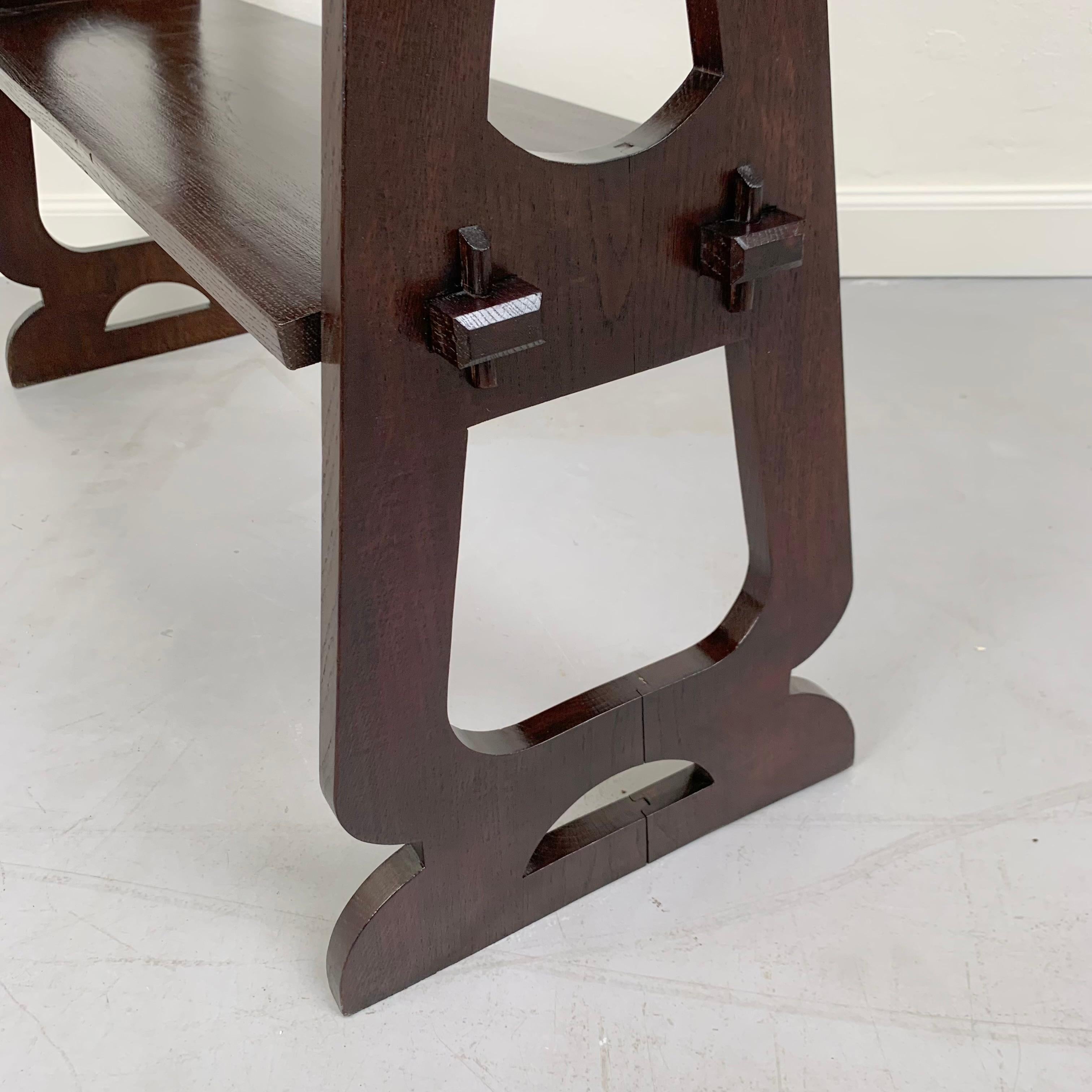 Scaffale in legno artigianale Arts and Crafts, circa 1910, Regno Unito. in vendita 1
