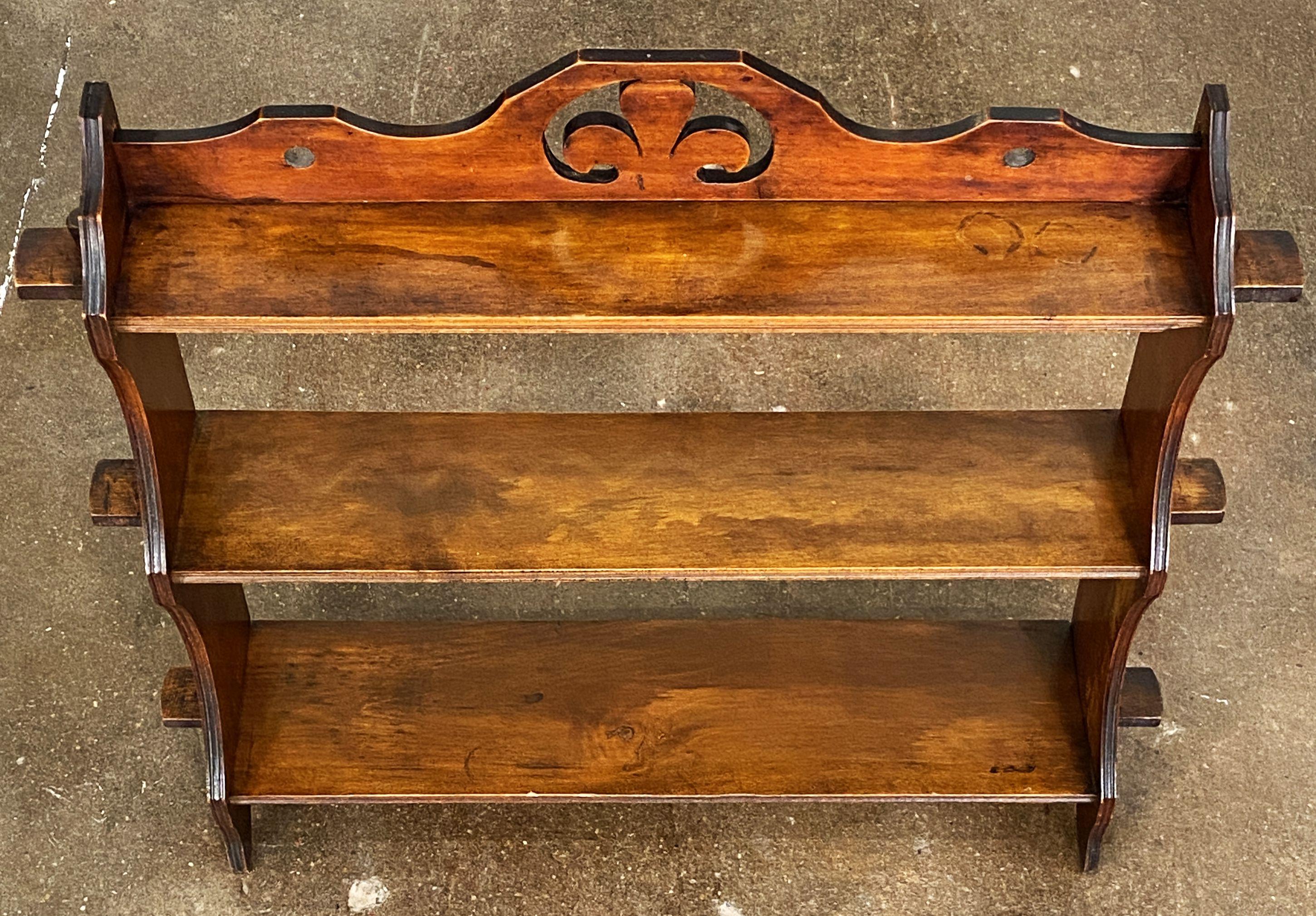 Arts and Crafts Hanging Shelf of Mahogany from England 10
