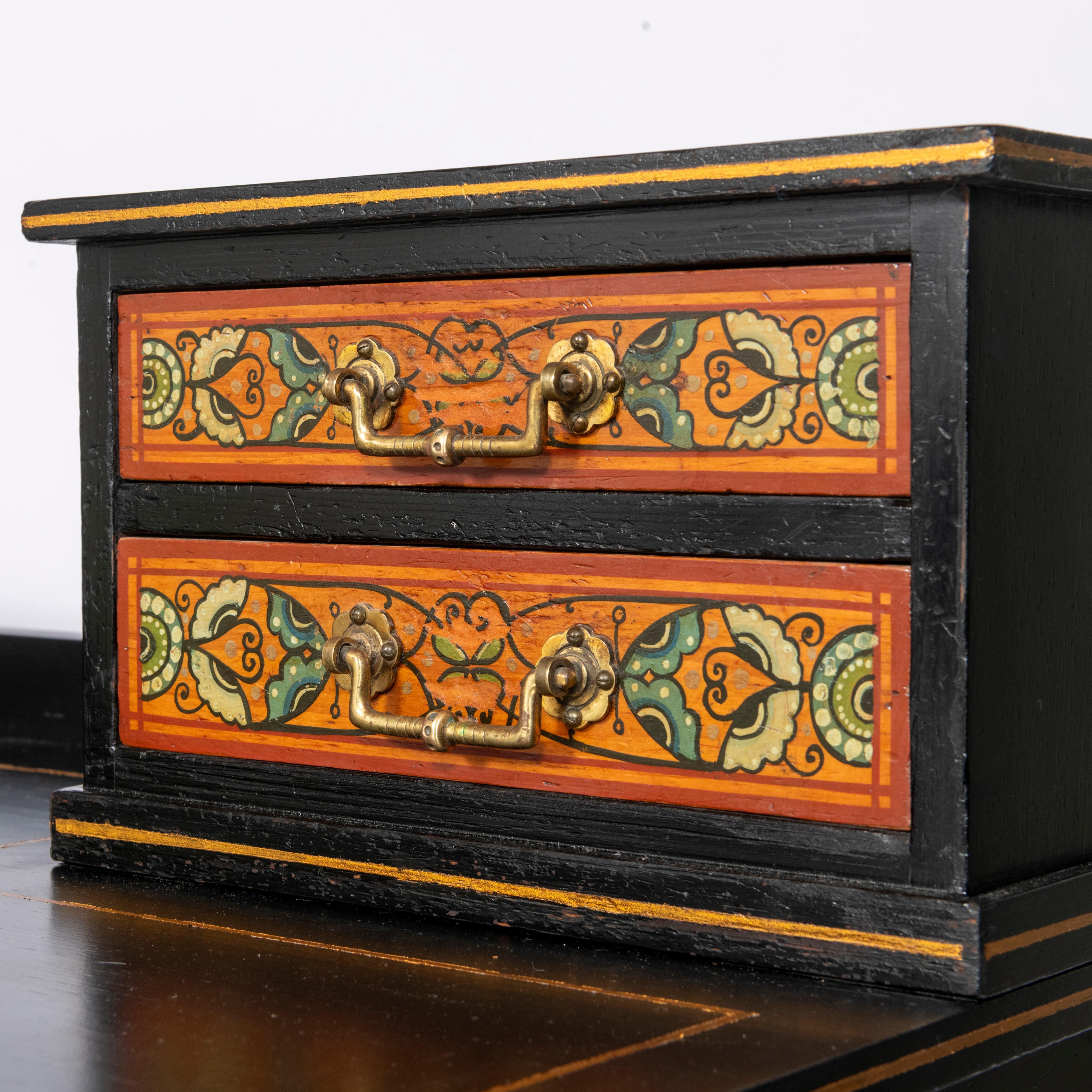Scrivania Arts and Crafts Heals, Inghilterra, 1890 circa in vendita 6