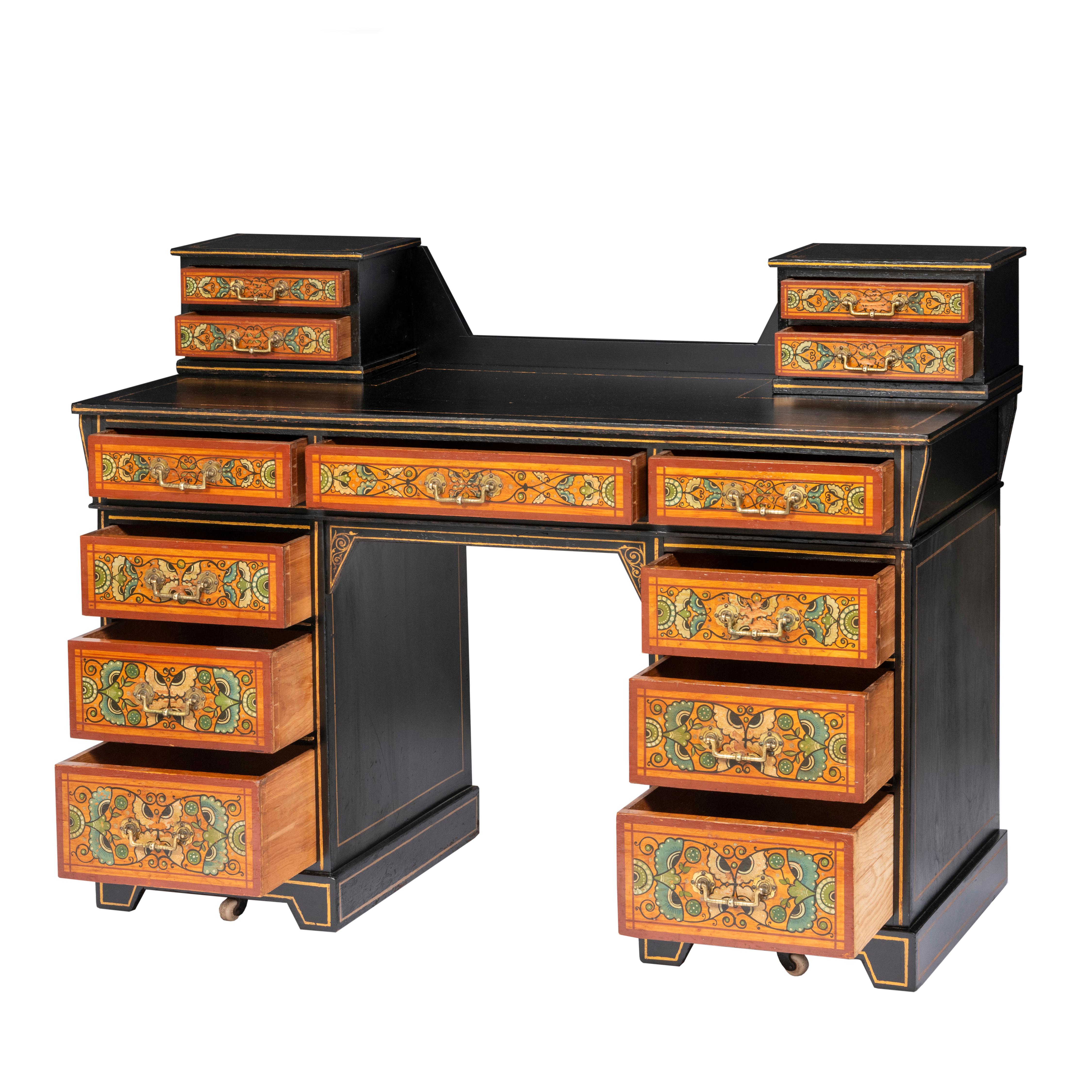 Britannico Scrivania Arts and Crafts Heals, Inghilterra, 1890 circa in vendita