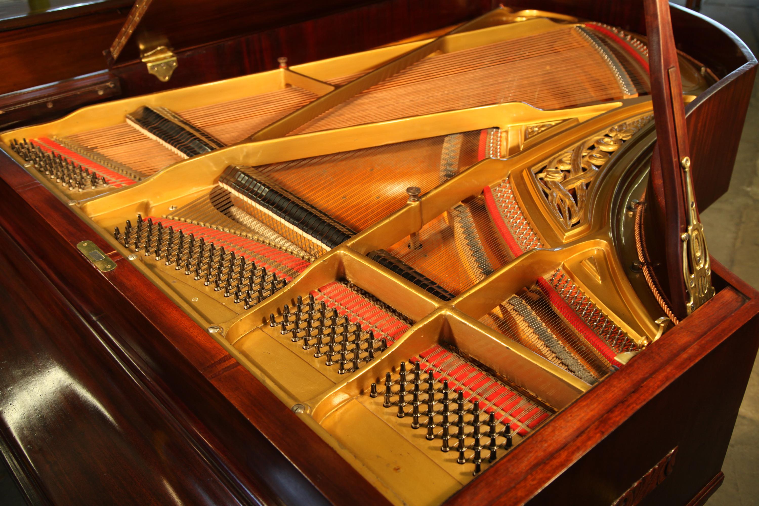 Grand piano Ibach Arts and Crafts en acajou conçu par l'architecte néerlandais Cuypers en vente 6