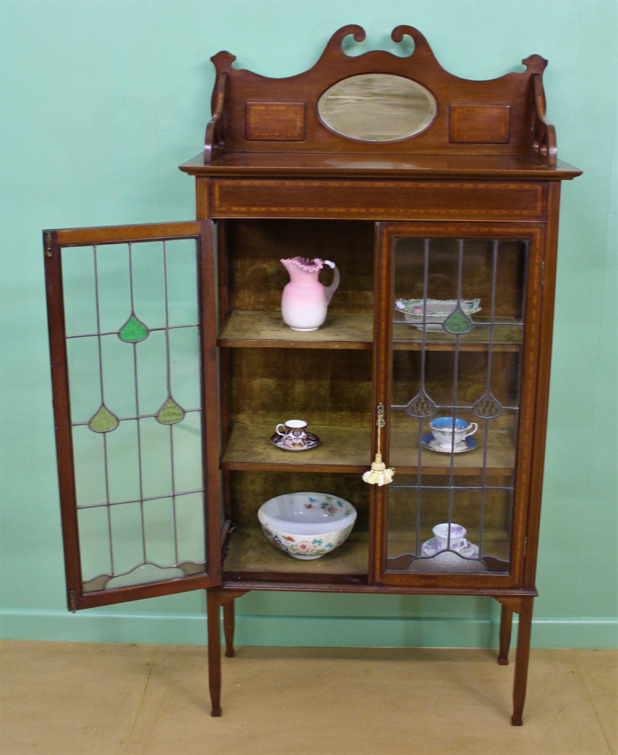 Arts & Crafts Inlaid Mahogany Display Cabinet For Sale 2
