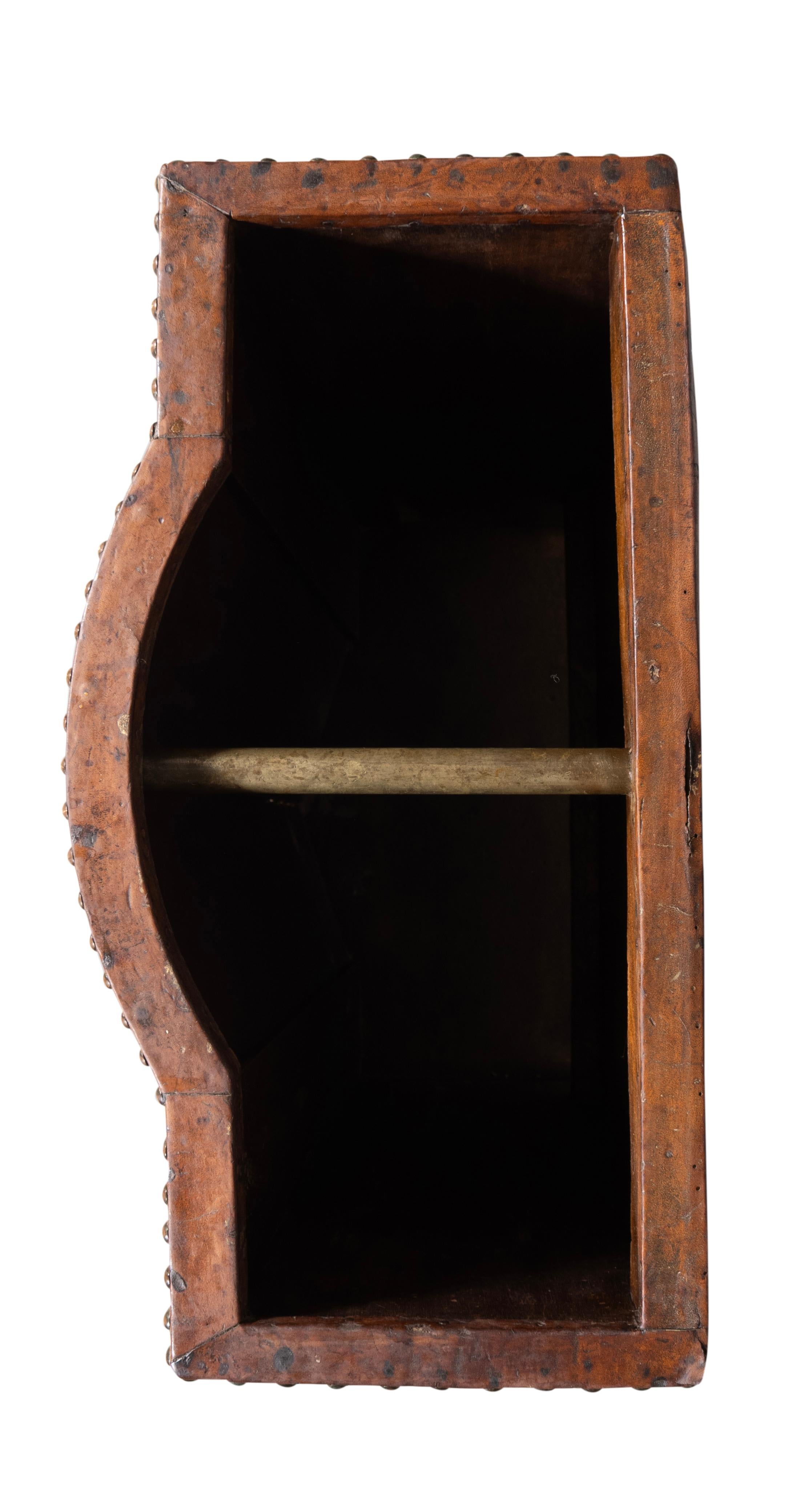 Portaombrelli in pelle e borchie d'ottone di Arts and Crafts in vendita 2
