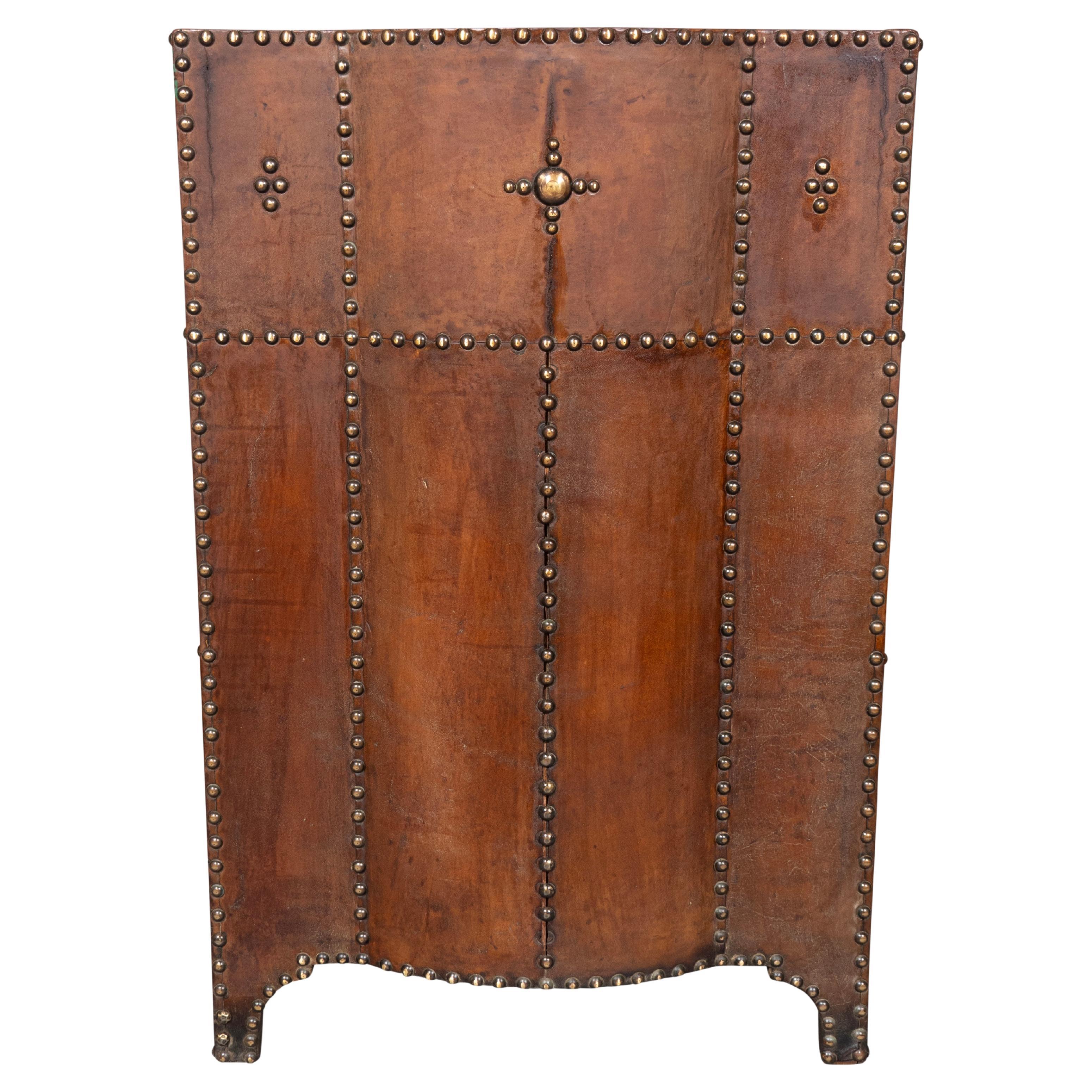 Portaombrelli in pelle e borchie d'ottone di Arts and Crafts in vendita