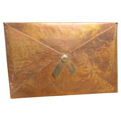 Estante para cartas Arts and Crafts, Sobre de cobre Una pieza estupenda