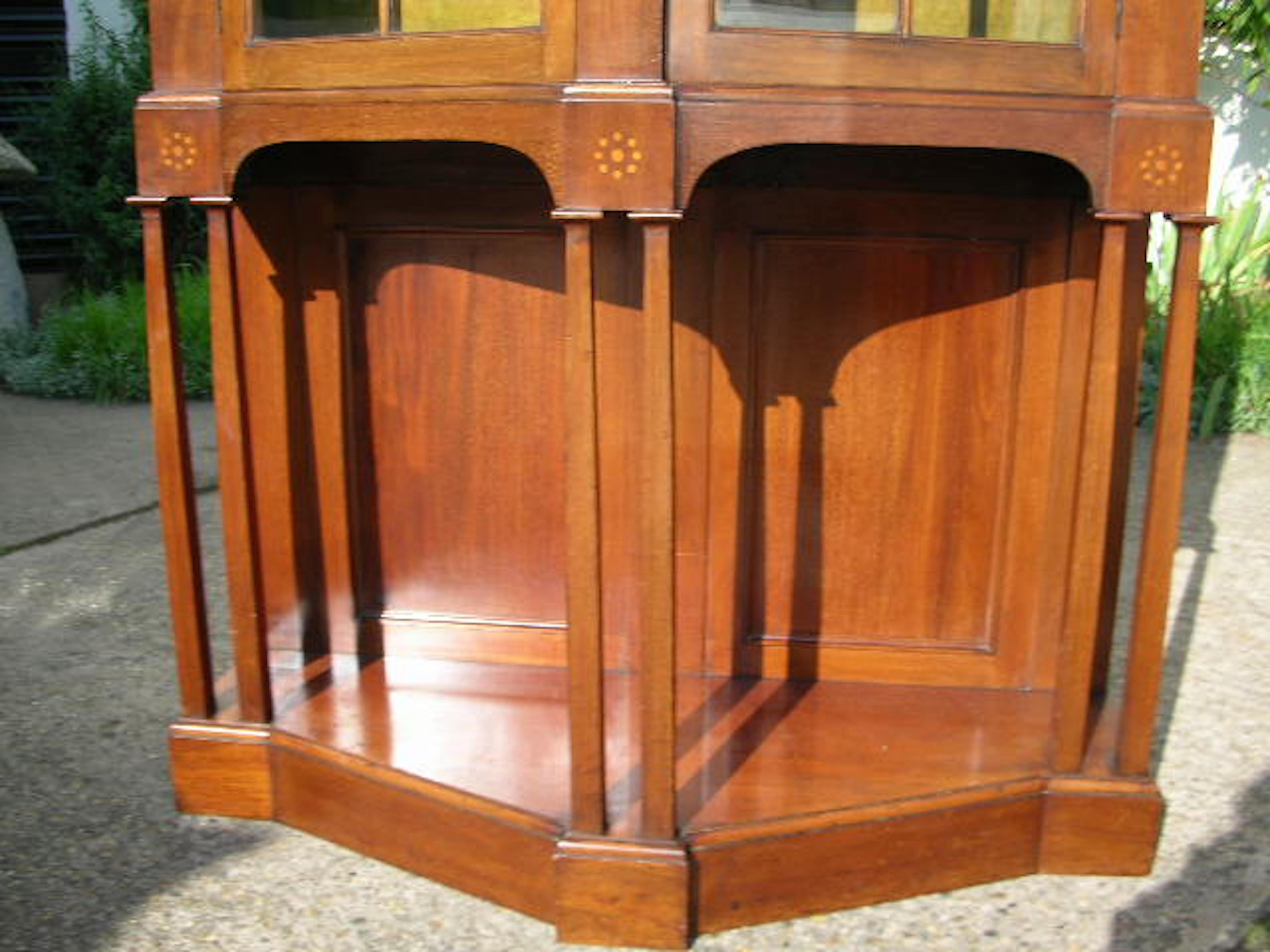Arts and Crafts Mahogany Display Cabinet designed by G M Ellwood For Sale 4