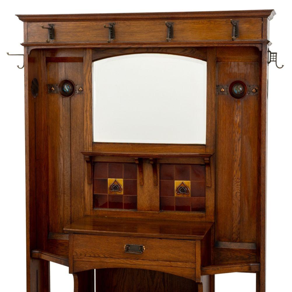 British Arts and Crafts Mirrored Oak Hall Stand