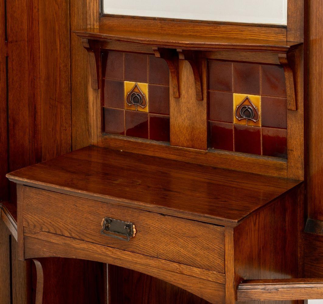 Arts and Crafts Mirrored Oak Hall Stand 3