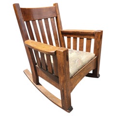 Silla mecedora Arts & Crafts Mission Oak de Harden C1910
