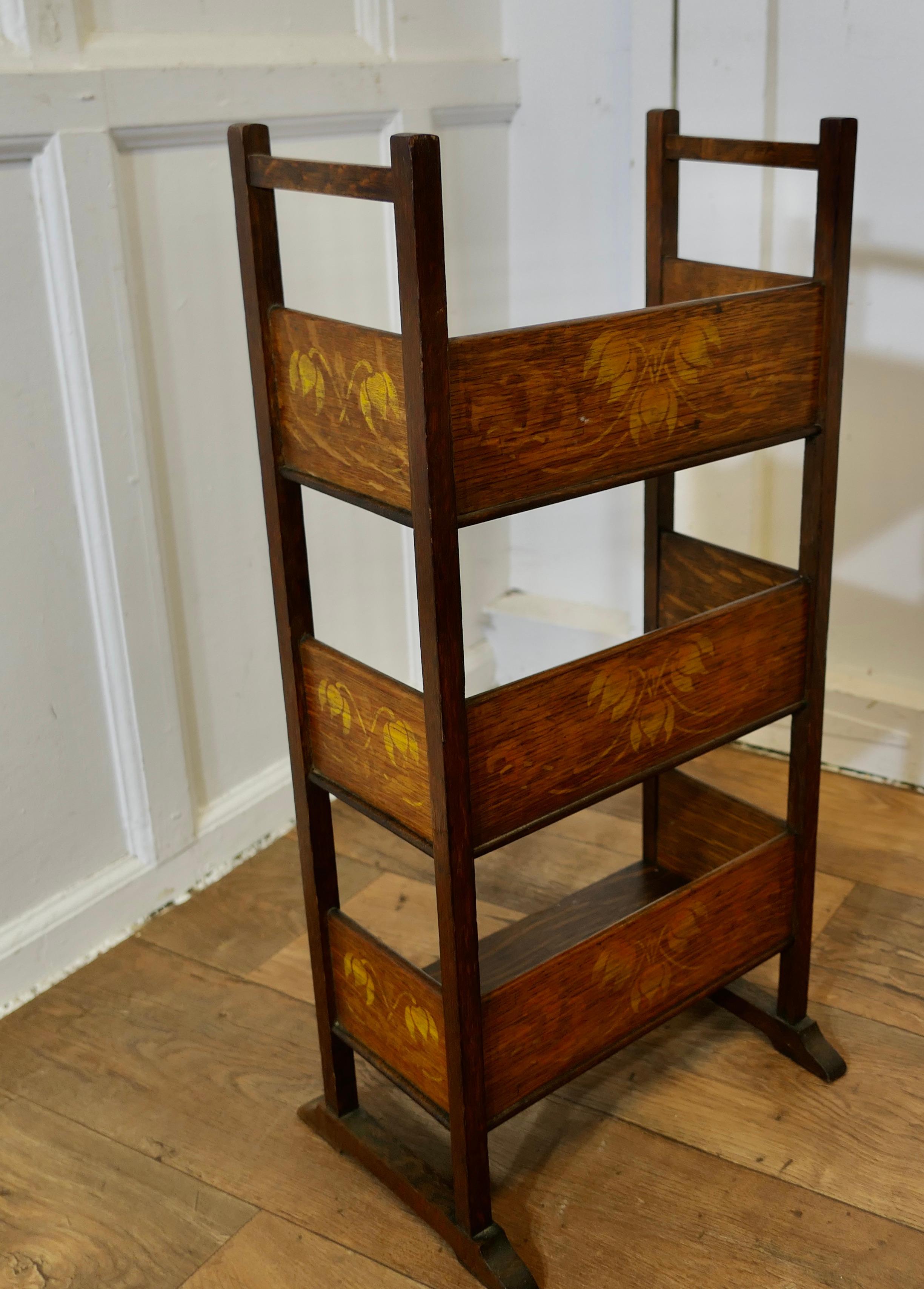 Arti e Mestieri Oak  Libreria a 3 ripiani In condizioni buone in vendita a Godshill, Isle of Wight