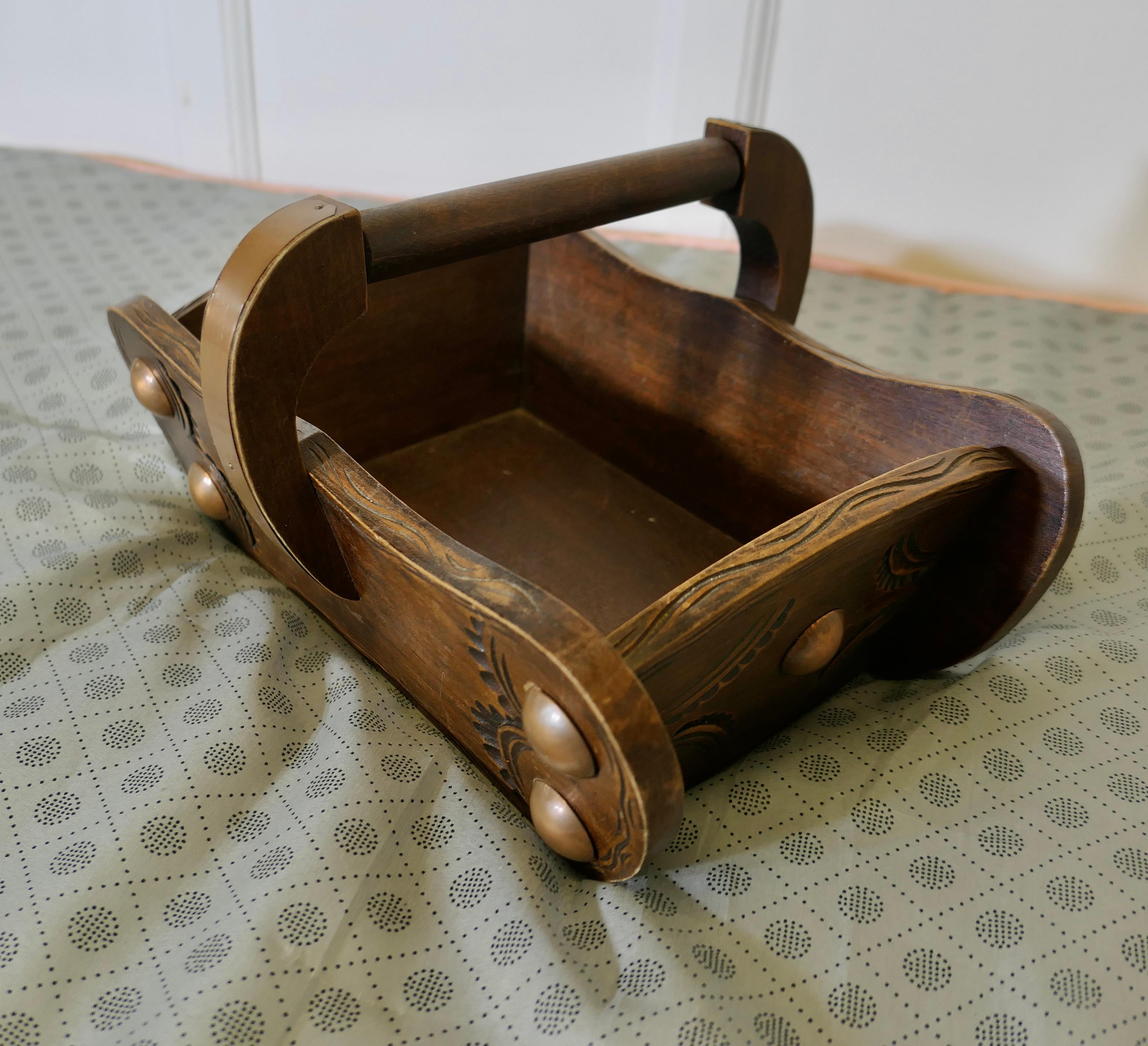 Cestino in Oak di Arti e Mestieri    Un pezzo molto attraente di Arte e Artigianato Folkloristico in vendita 2