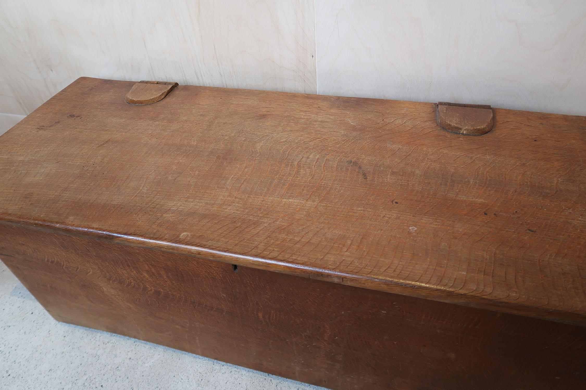 Hand-Crafted Arts and Crafts Oak Blanket Chest, English, Circa 1900 For Sale