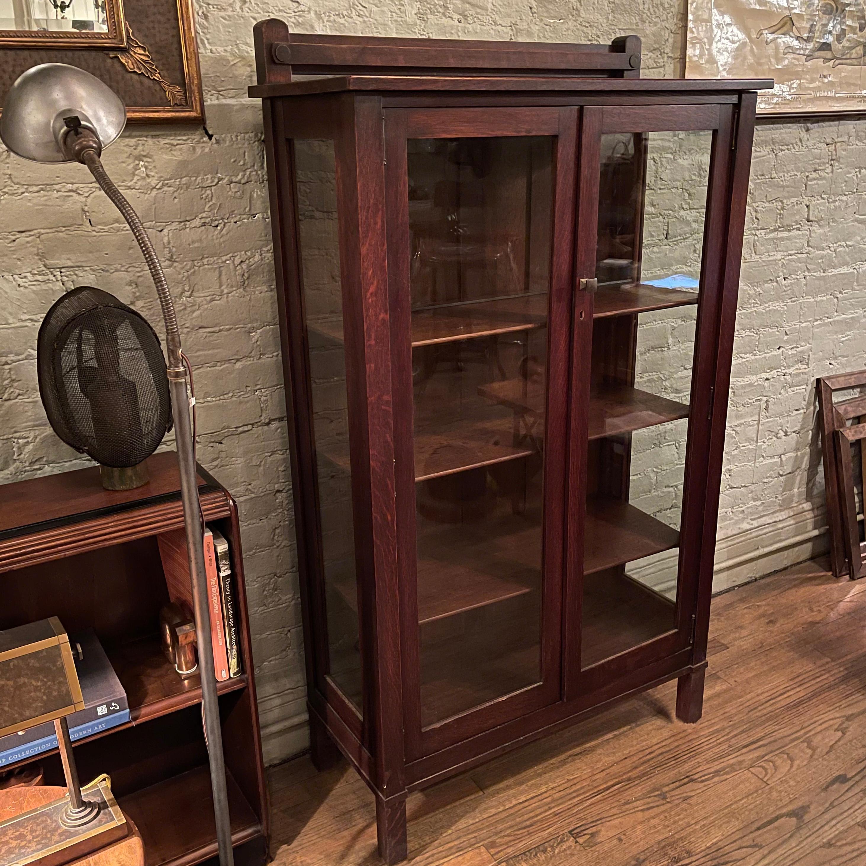 American Arts & Crafts Oak Bookcase Display Cabinet