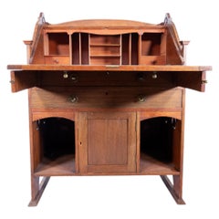 Buró Arts and Crafts de roble de George Montague Ellwood para J.S. Henry